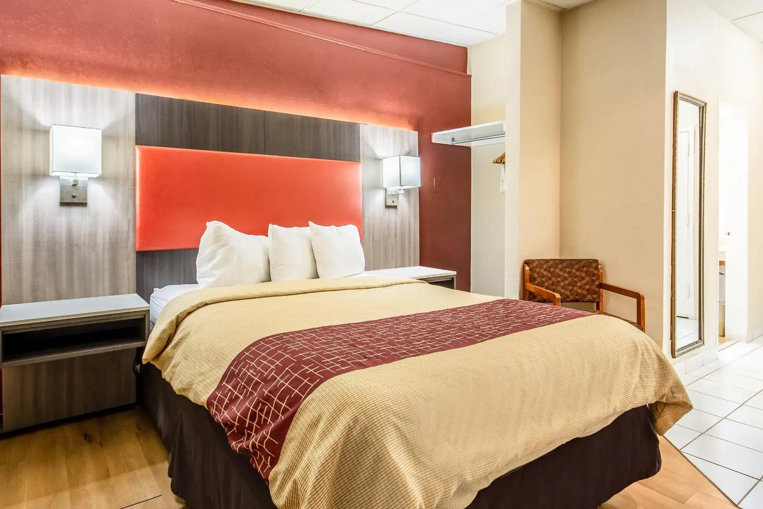 Accessible Kitchenette Suite in Countryside Suites Kansas City Independence I-70 East Sports Complex Hotel Accessible Kitchenette Suite in Countryside Suites Kansas City Independence I-70 East Sports Complex Hotel