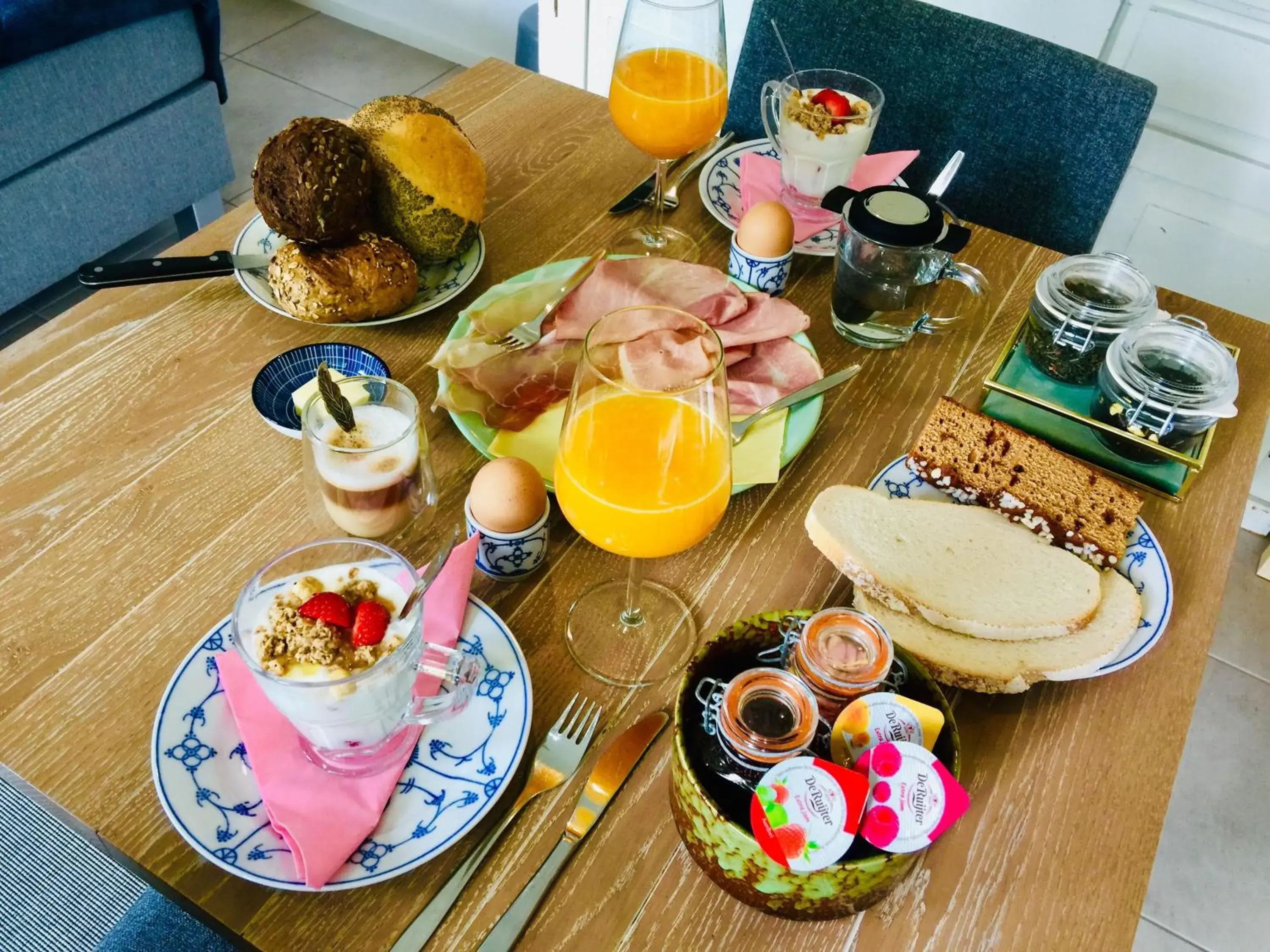 Deluxe Double Room - single occupancy in Bed and Breakfast: 'Bij ons Achter' Deluxe Double Room - single occupancy in Bed and Breakfast: 'Bij ons Achter'