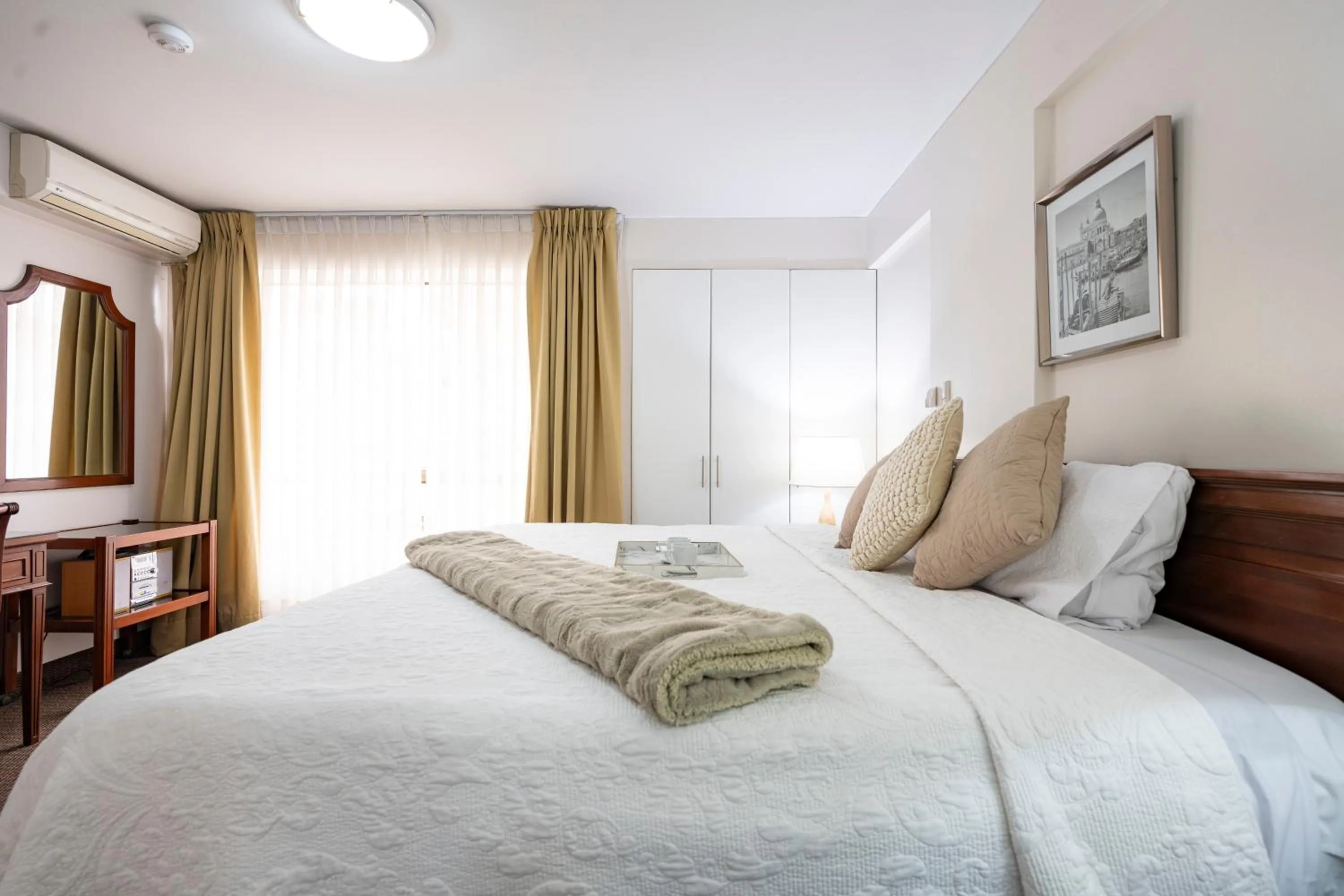 Bed in Apart Hotel San Martin