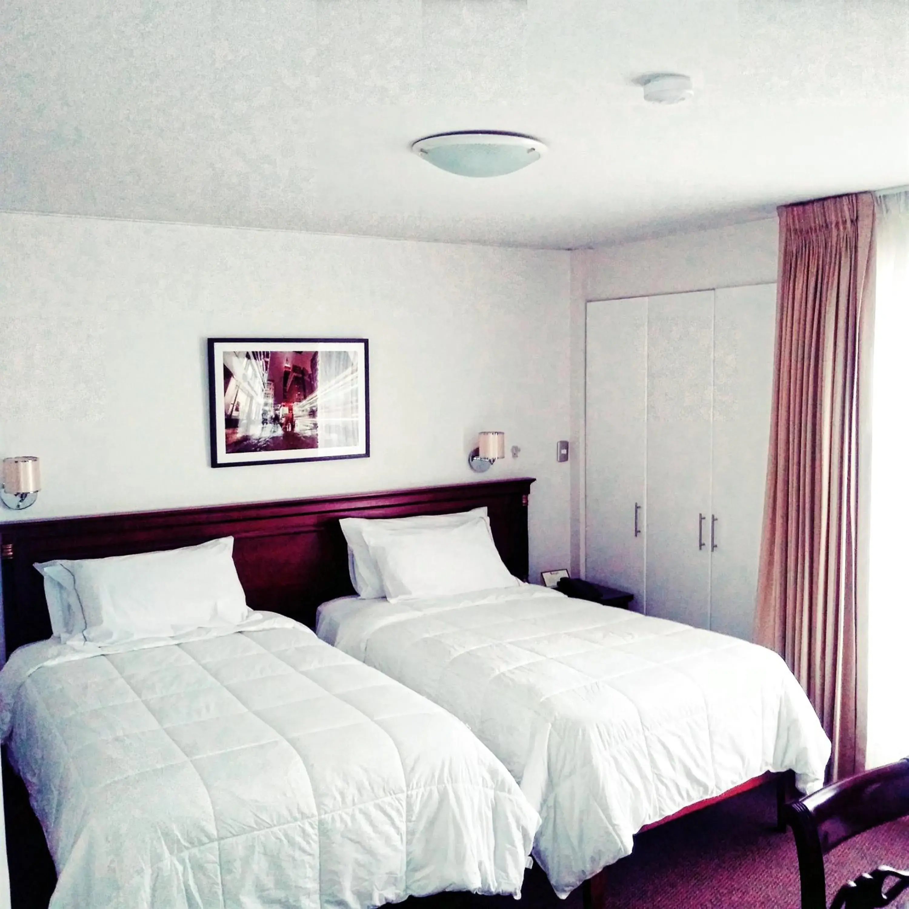 Twin Room in Apart Hotel San Martin Twin Room in Apart Hotel San Martin