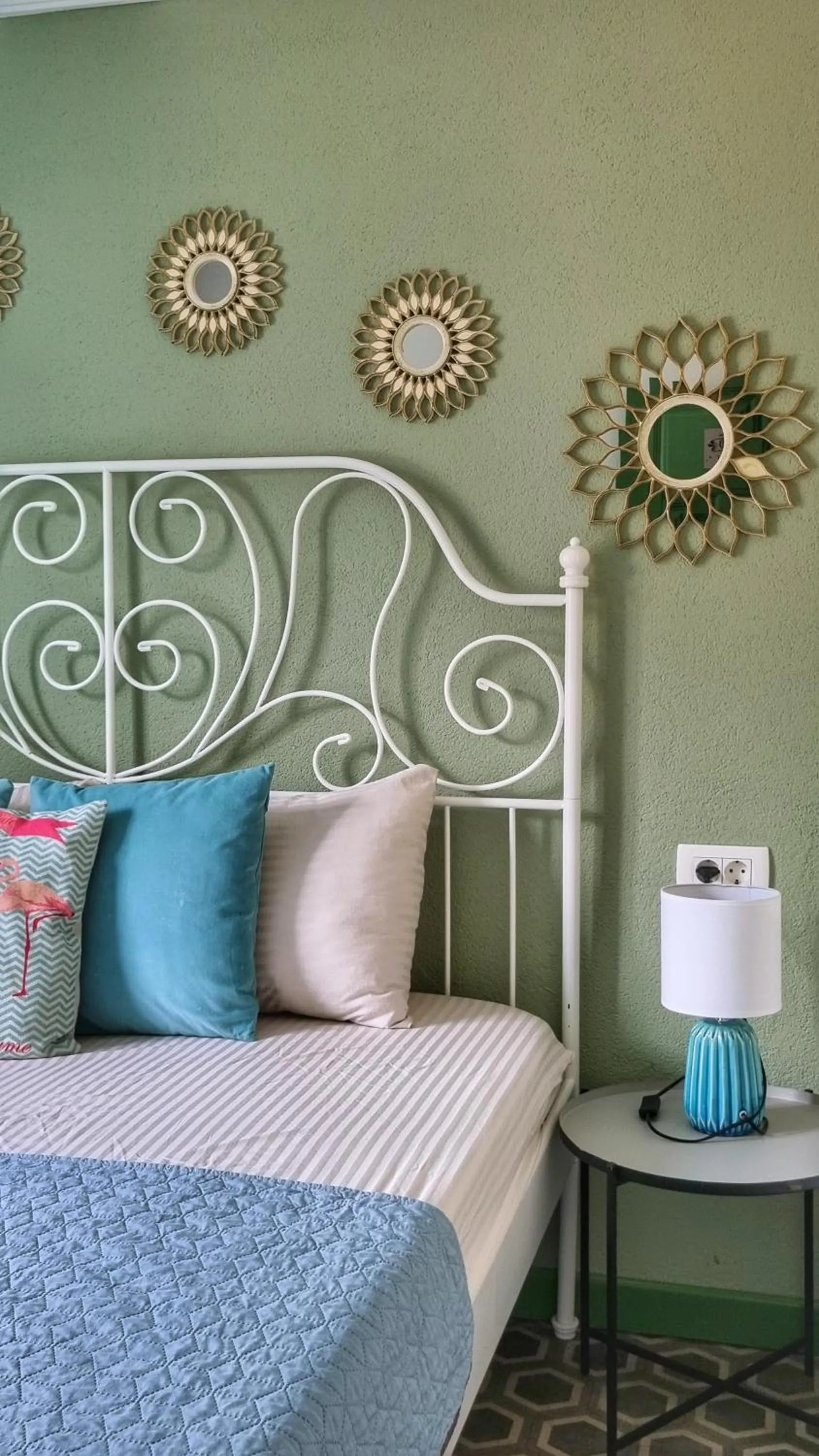 Bed in Apartment Mint&Rose