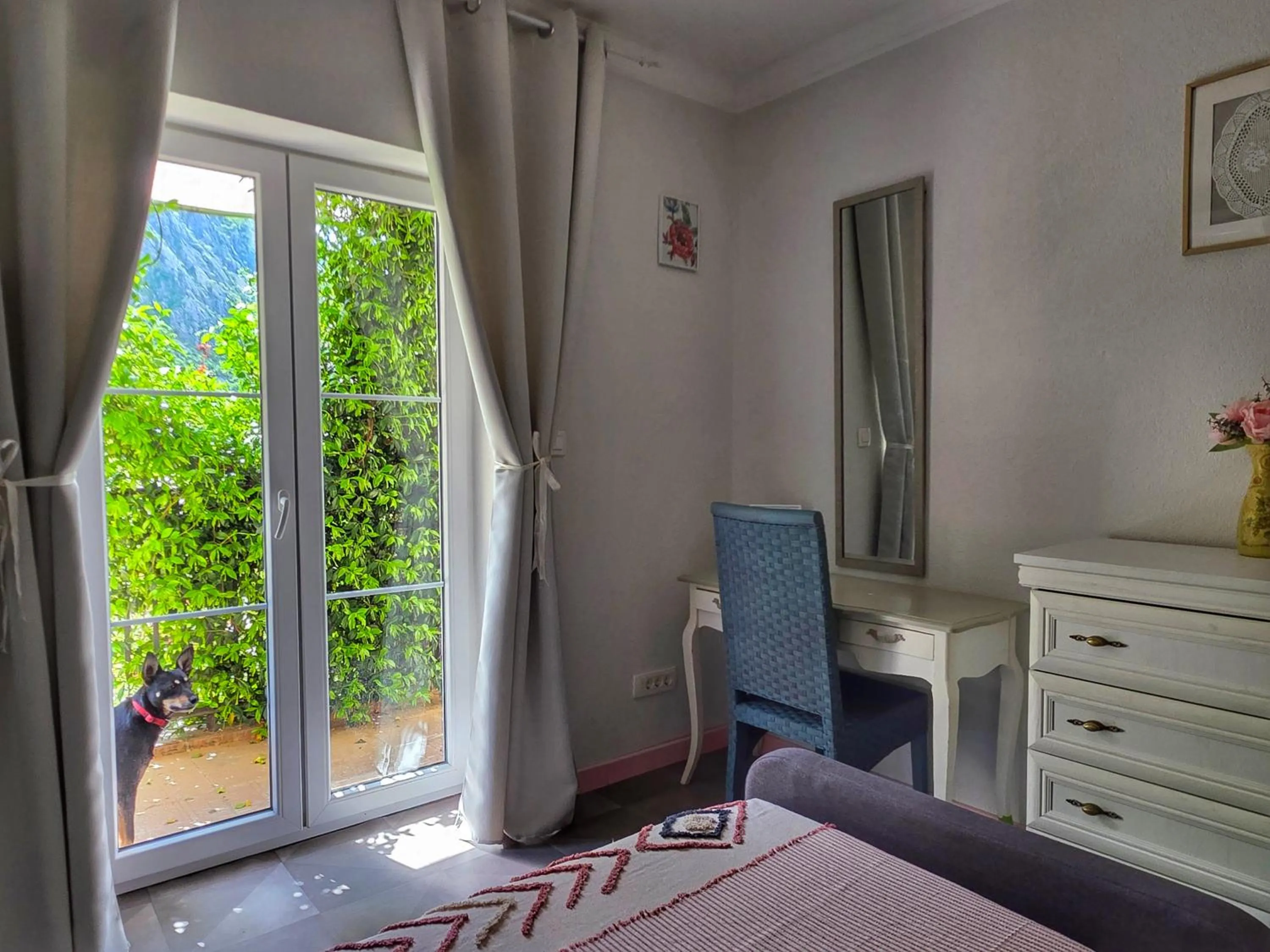 Bed in Apartment Mint&Rose