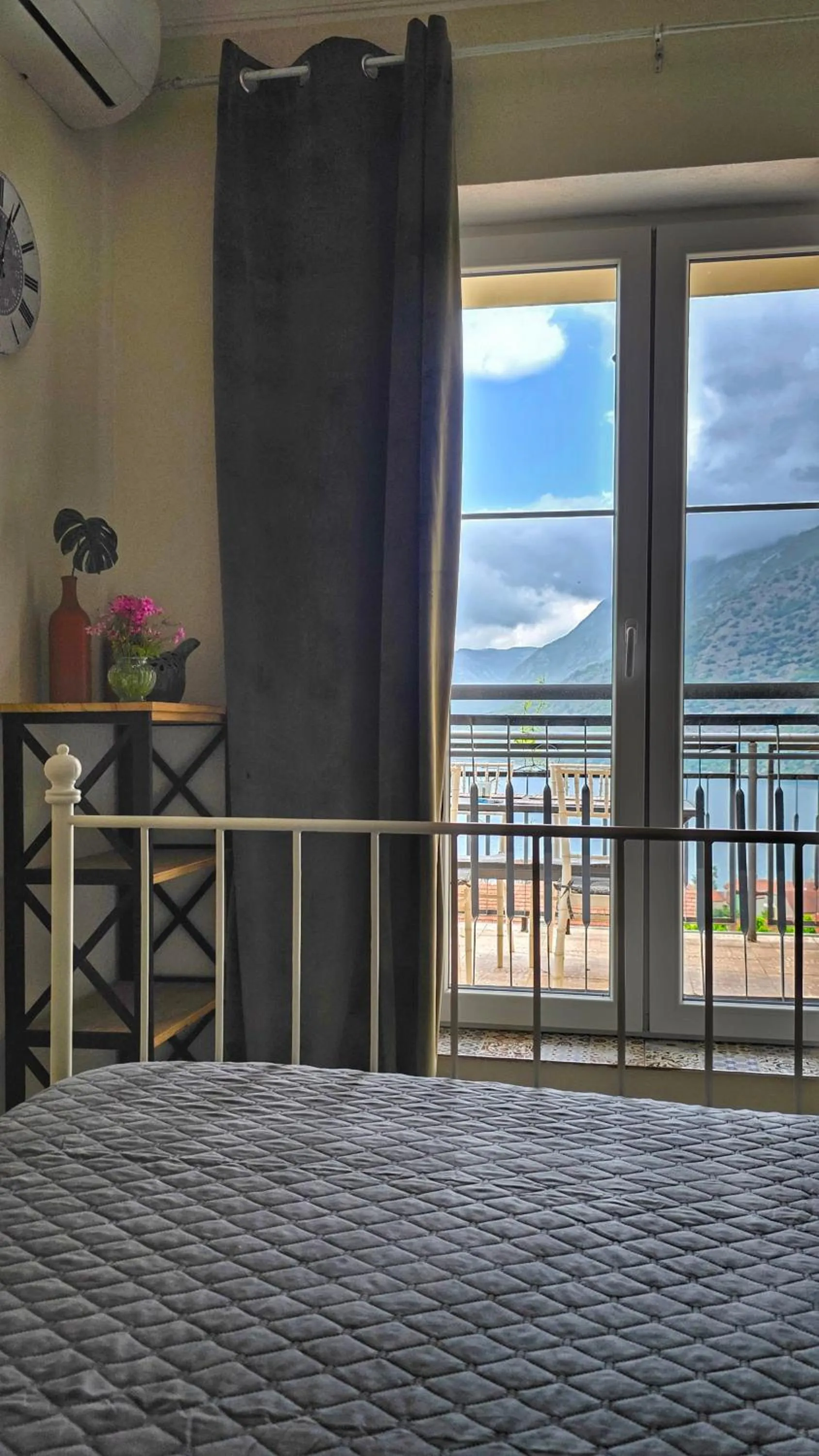 Bed in Apartment Mint&Rose