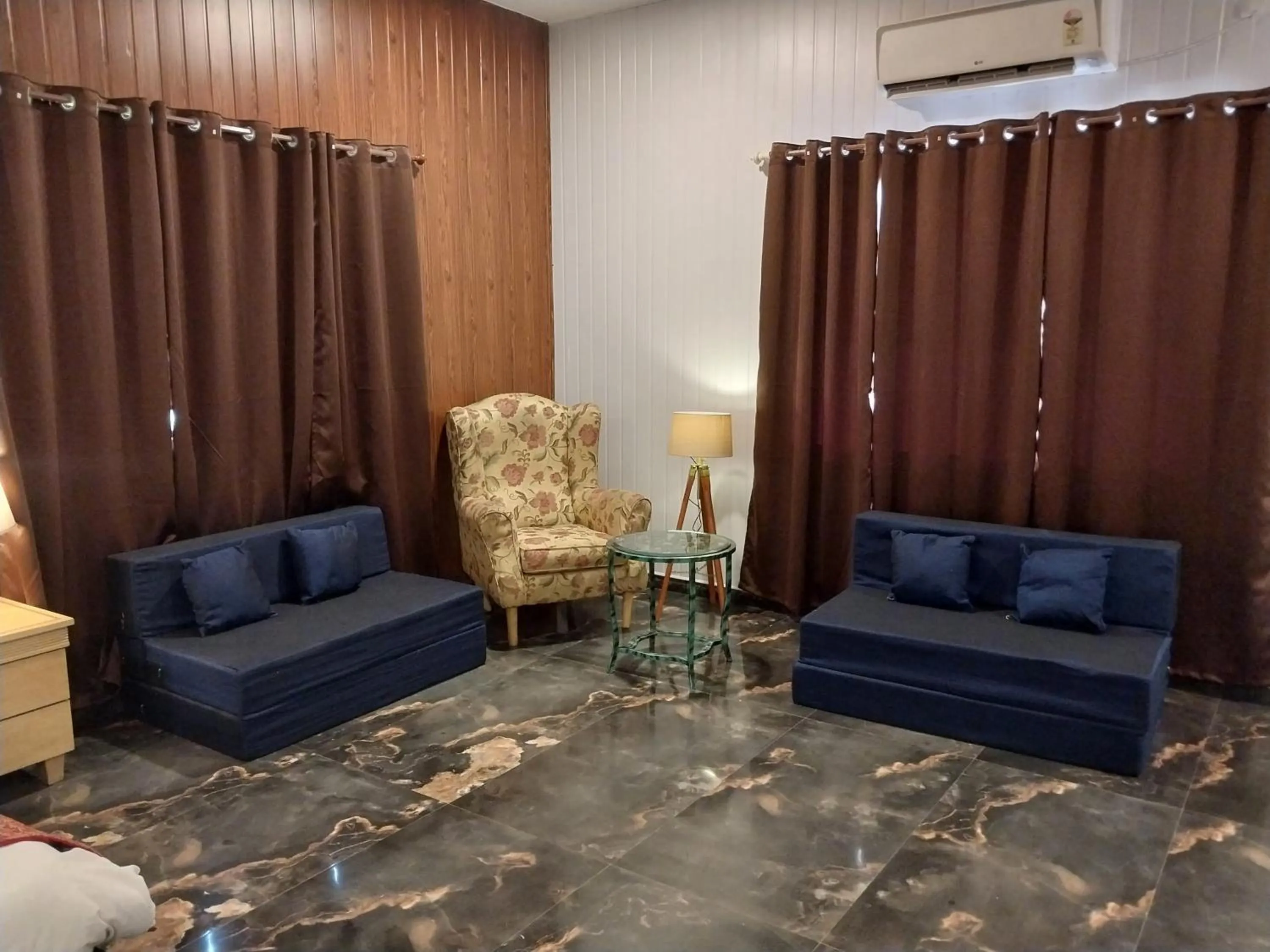 Seating area in Mango Valley Resort Ganpatipule