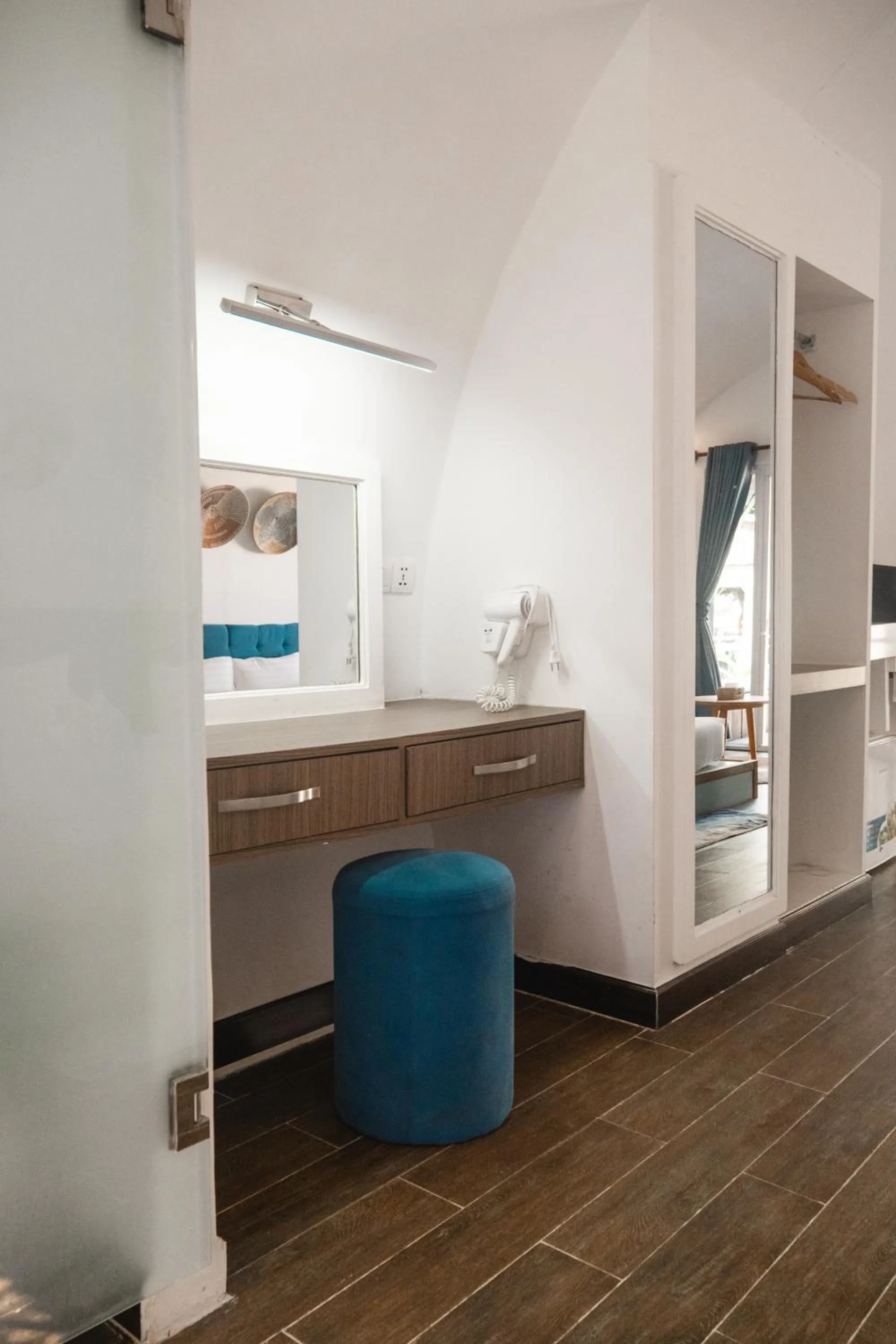 wardrobe in Tube Resort by EHM