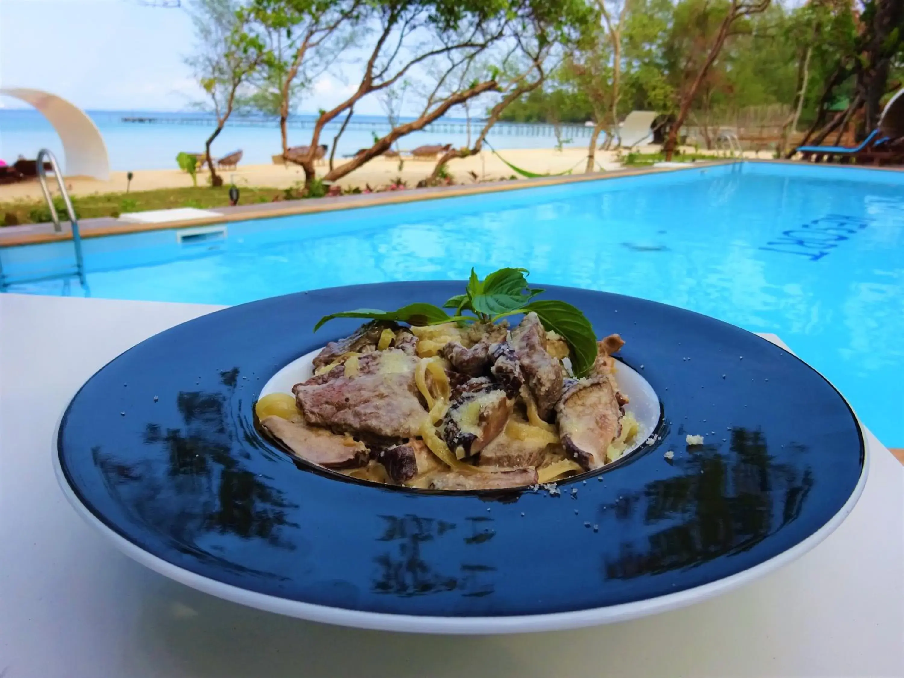 Food close-up in Tube Resort by EHM Food close-up in Tube Resort by EHM