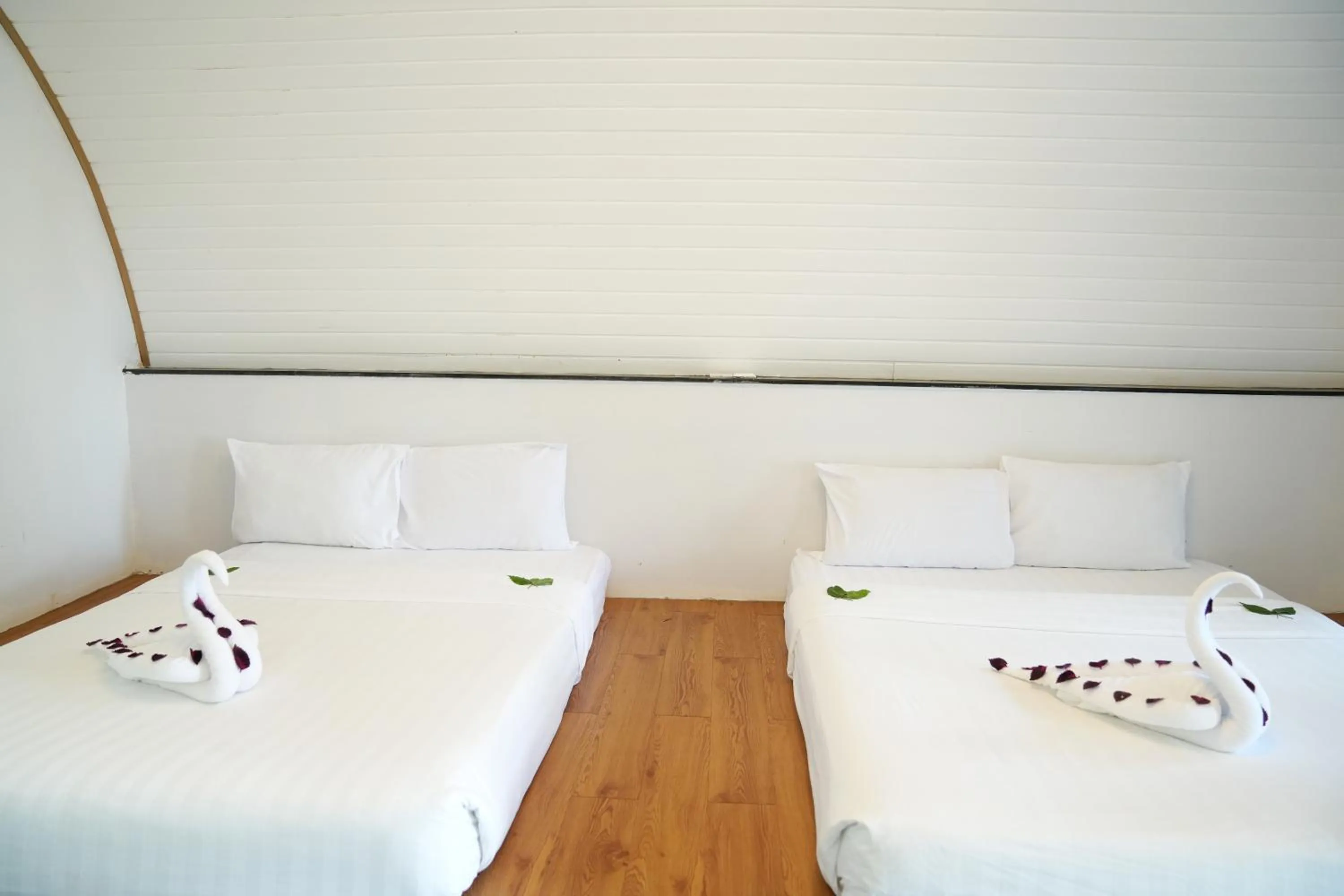 Bed in Tube Resort by EHM