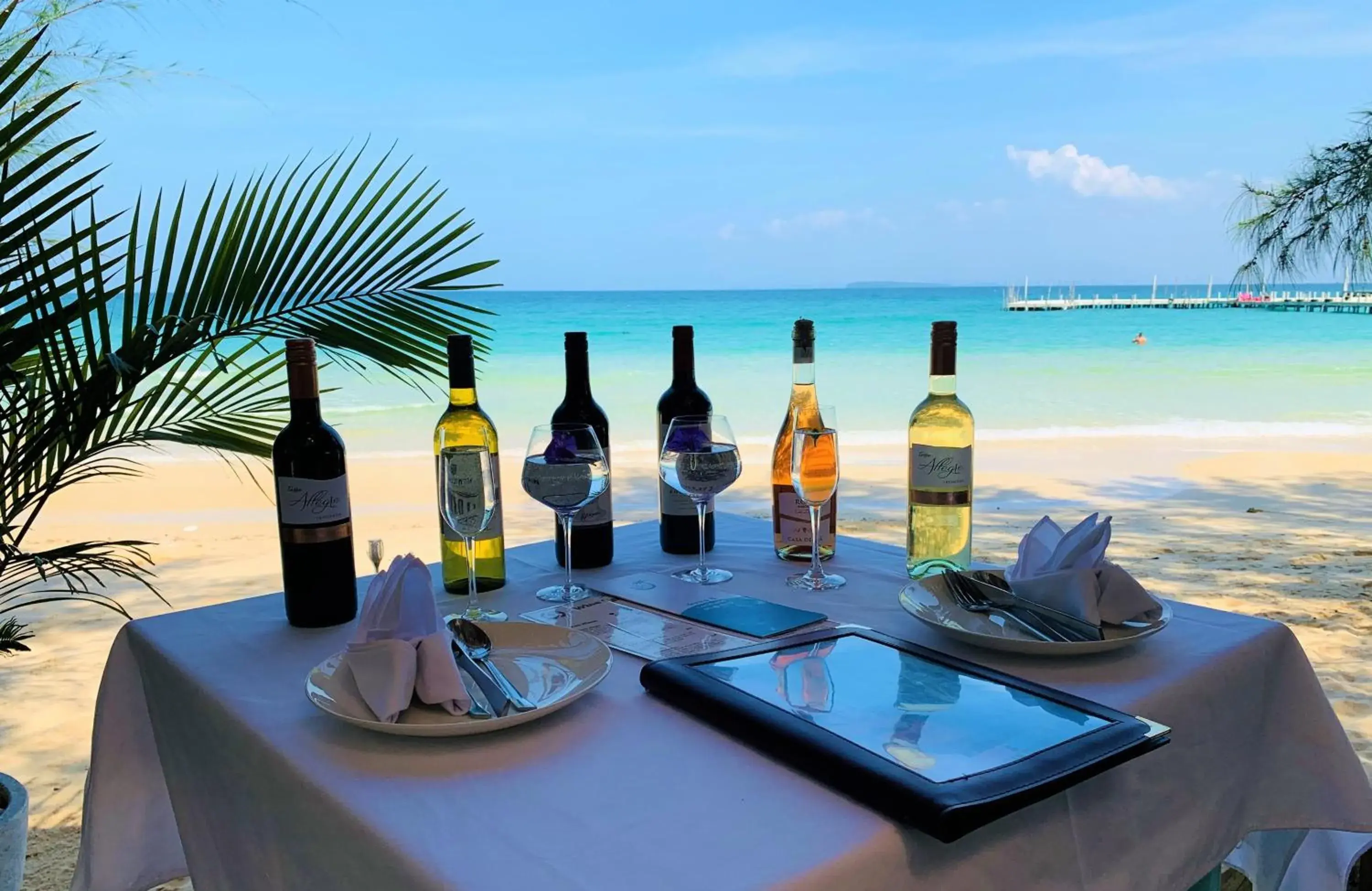 Restaurant/places to eat in Tube Resort by EHM Restaurant/places to eat in Tube Resort by EHM