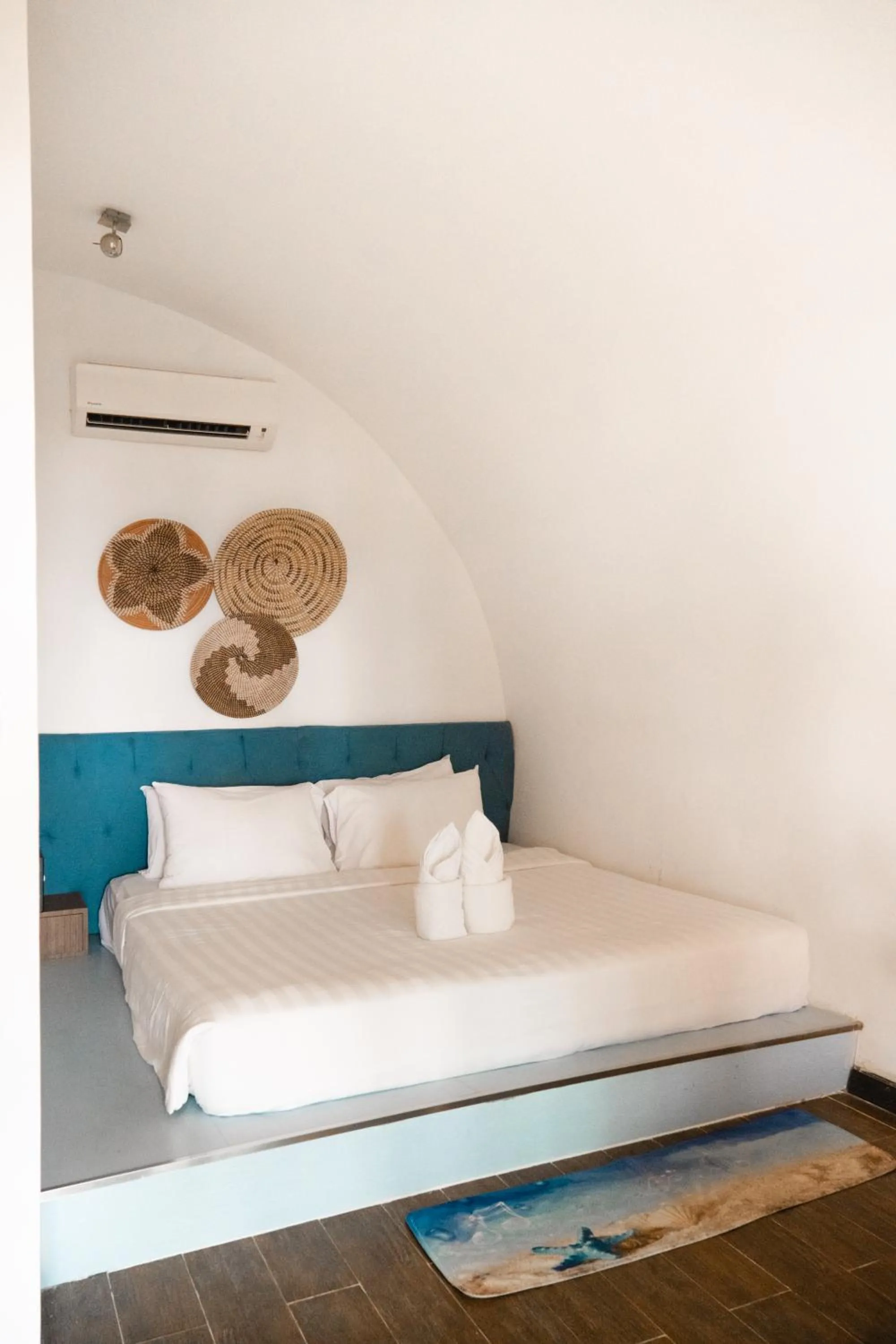 Bed in Tube Resort by EHM