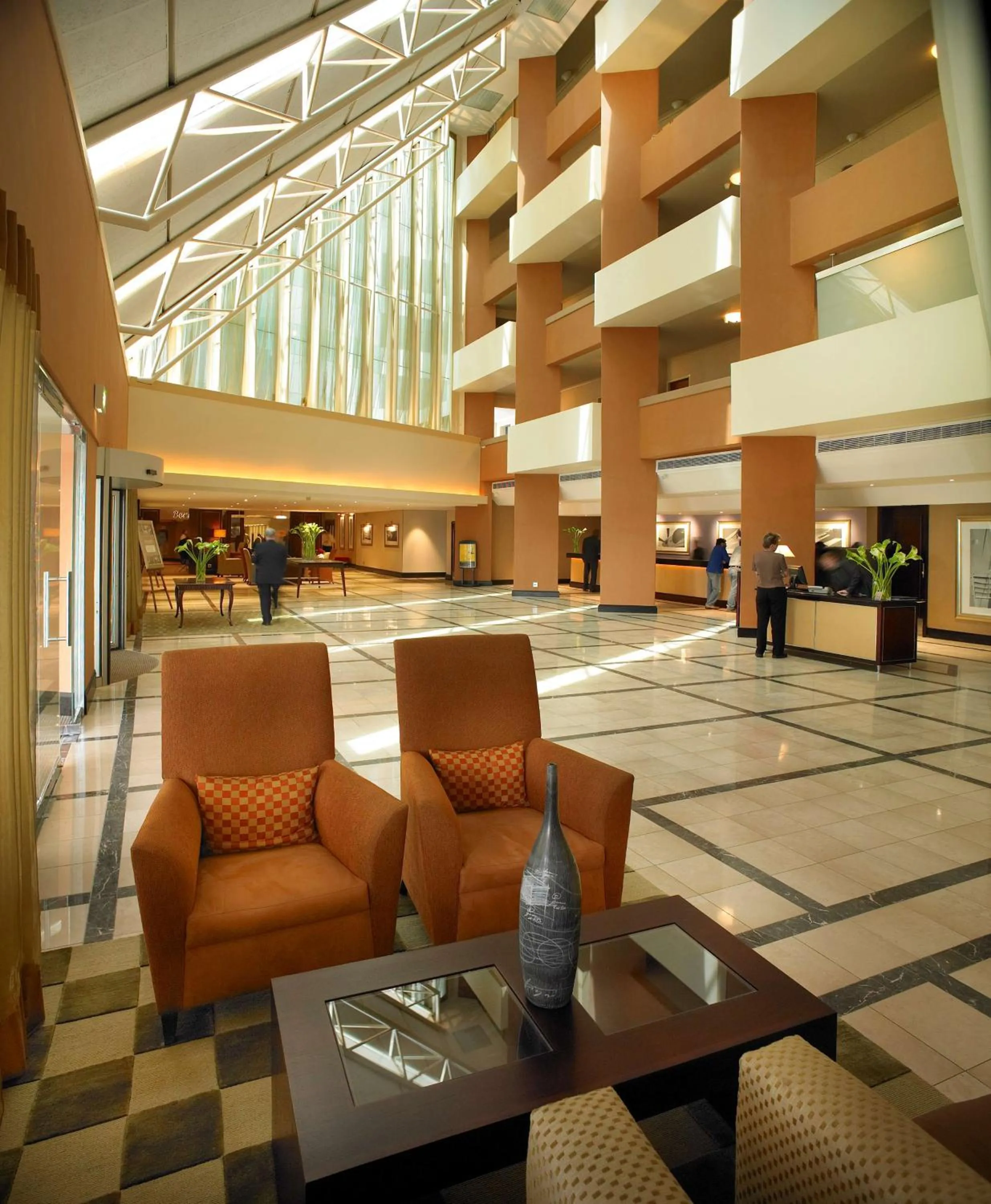 Lobby or reception in Southern Sun OR Tambo International Airport
