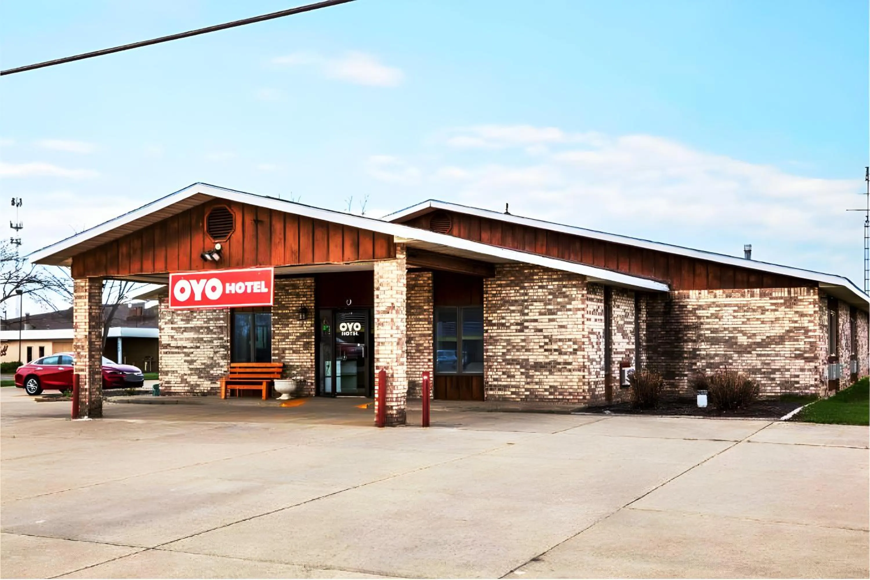Property building in OYO Hotel Chesaning Route 52 & Hwy 57