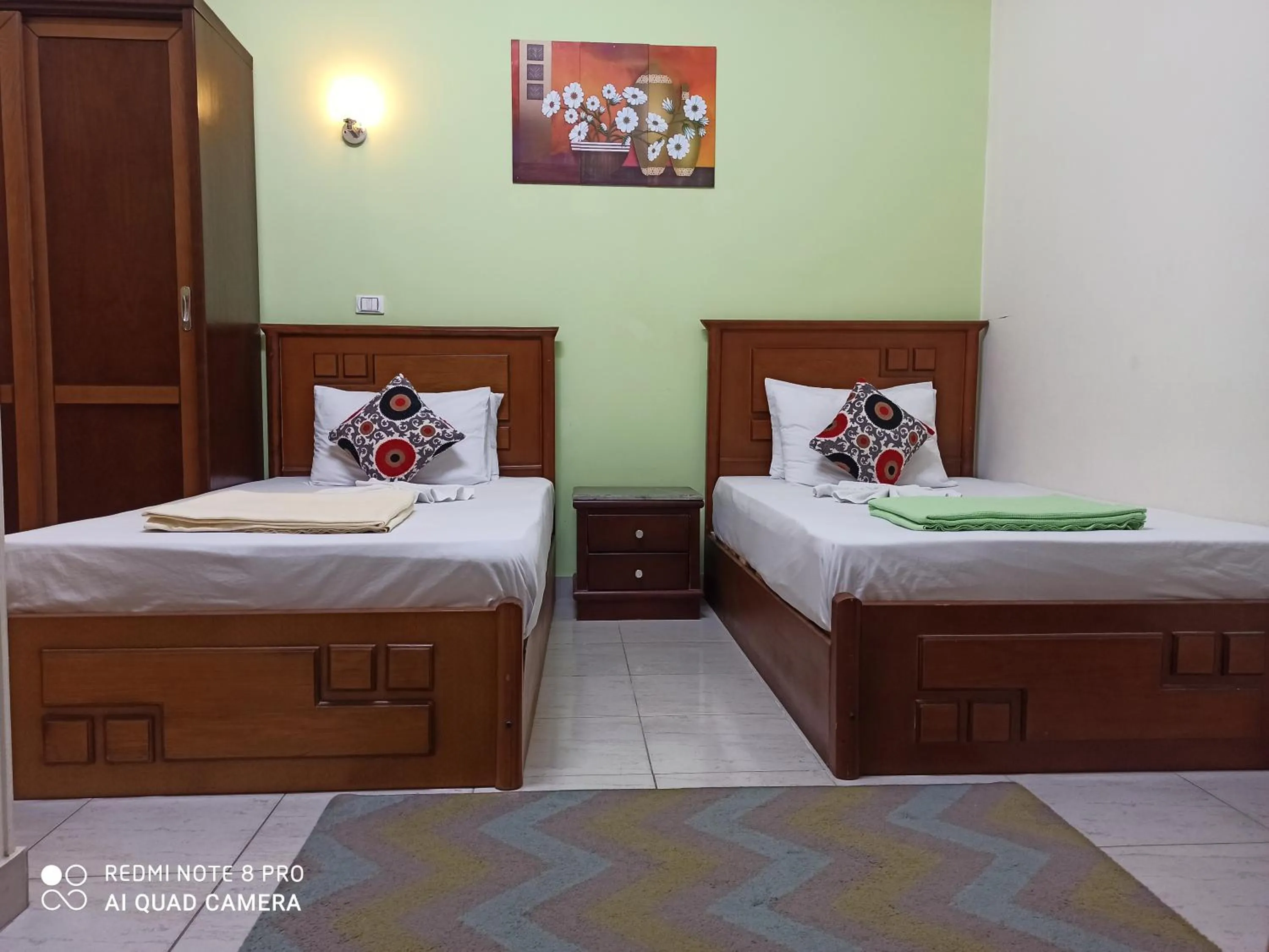 Deluxe Double Room with Private Bathroom in Golden Star Hostel