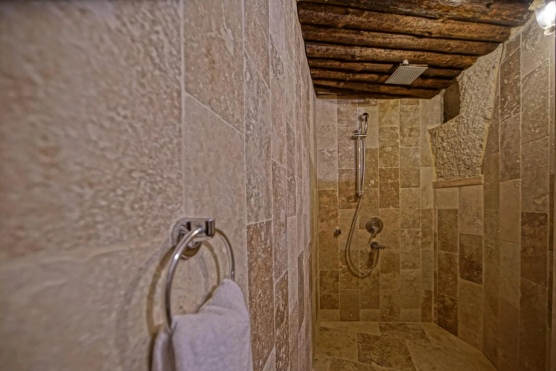 Shower in APEX CAVE HOTEL