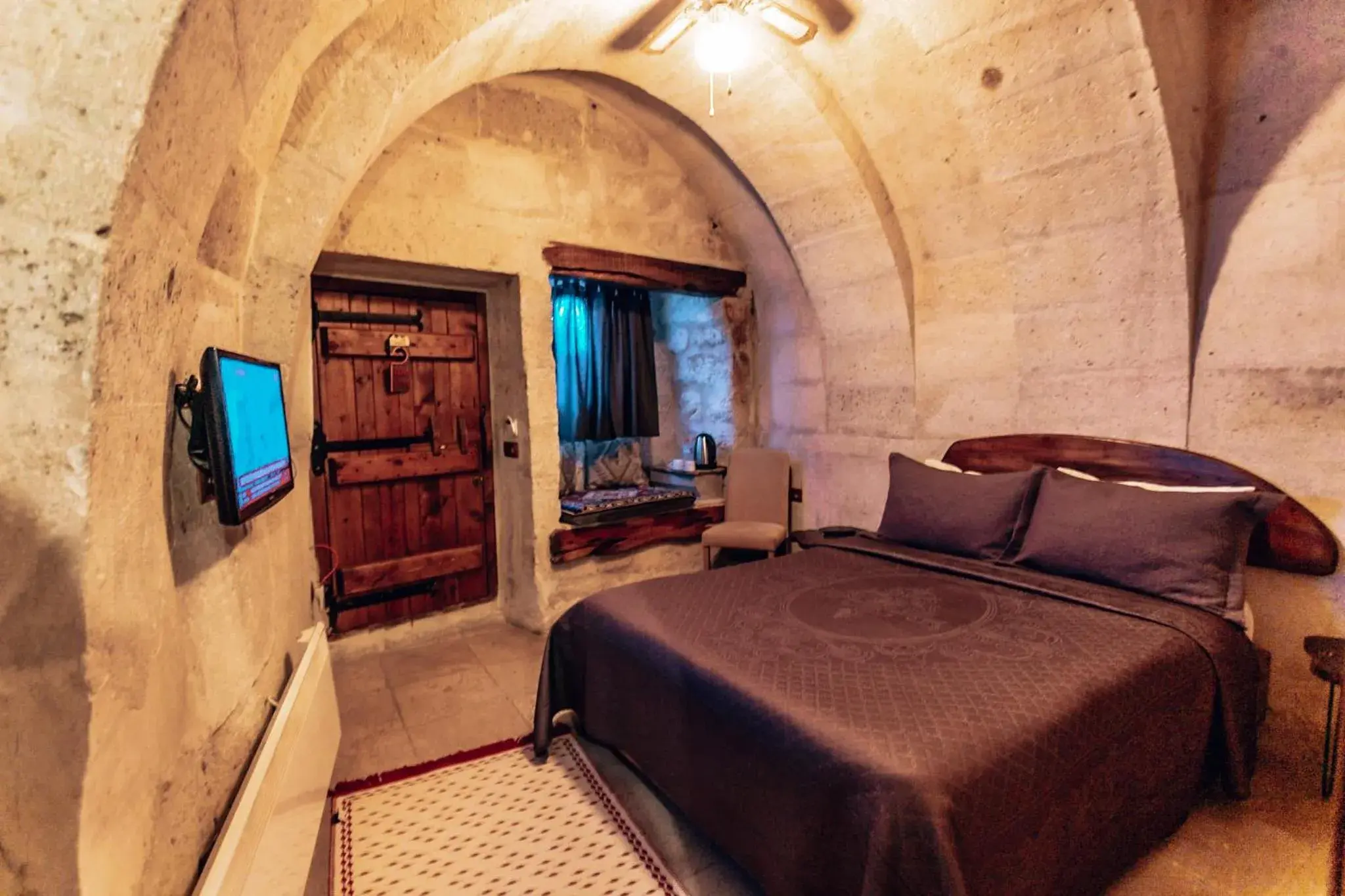 Small Double Room in APEX CAVE HOTEL Small Double Room in APEX CAVE HOTEL