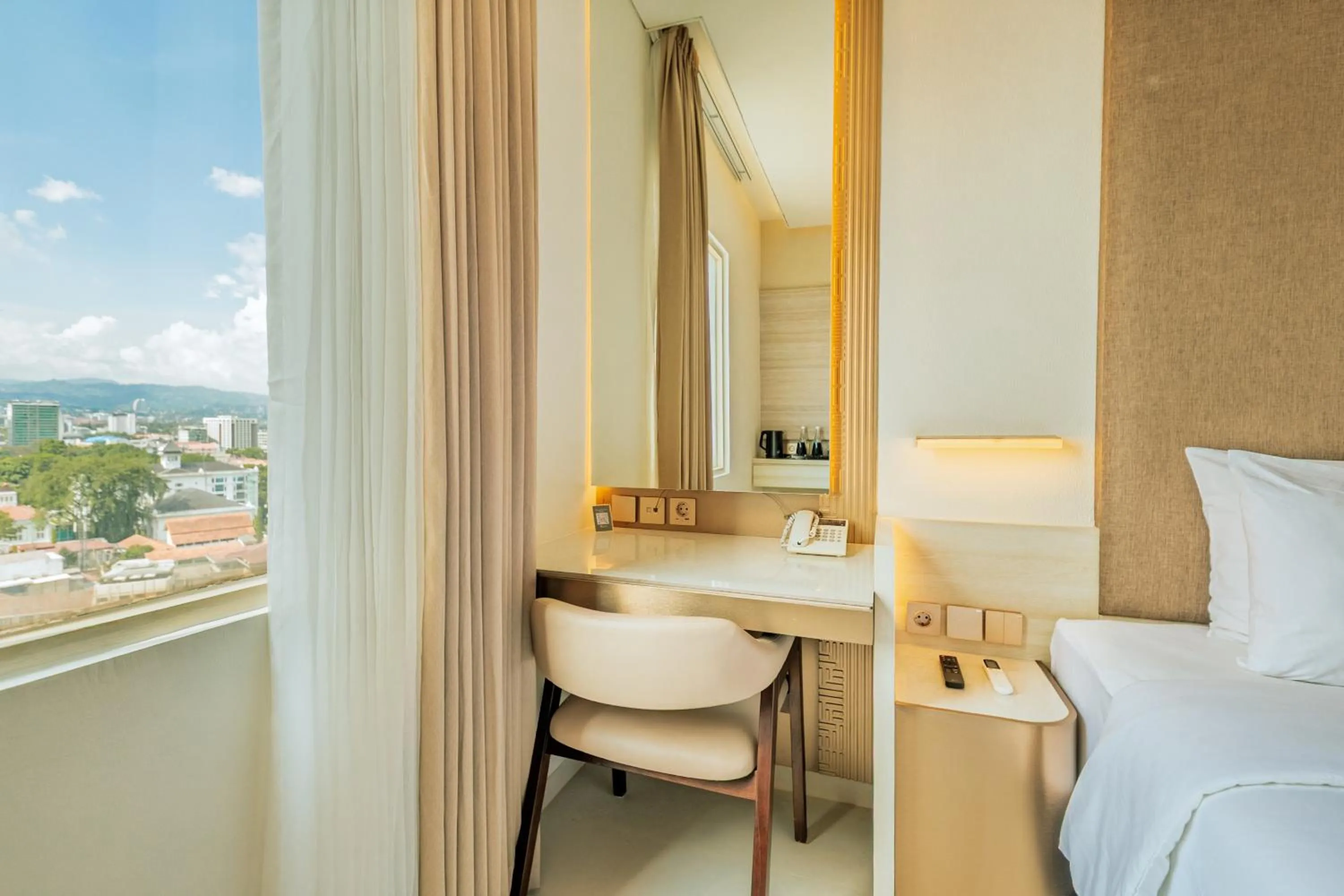 Bed in Gino Feruci Braga by KAGUM Hotels