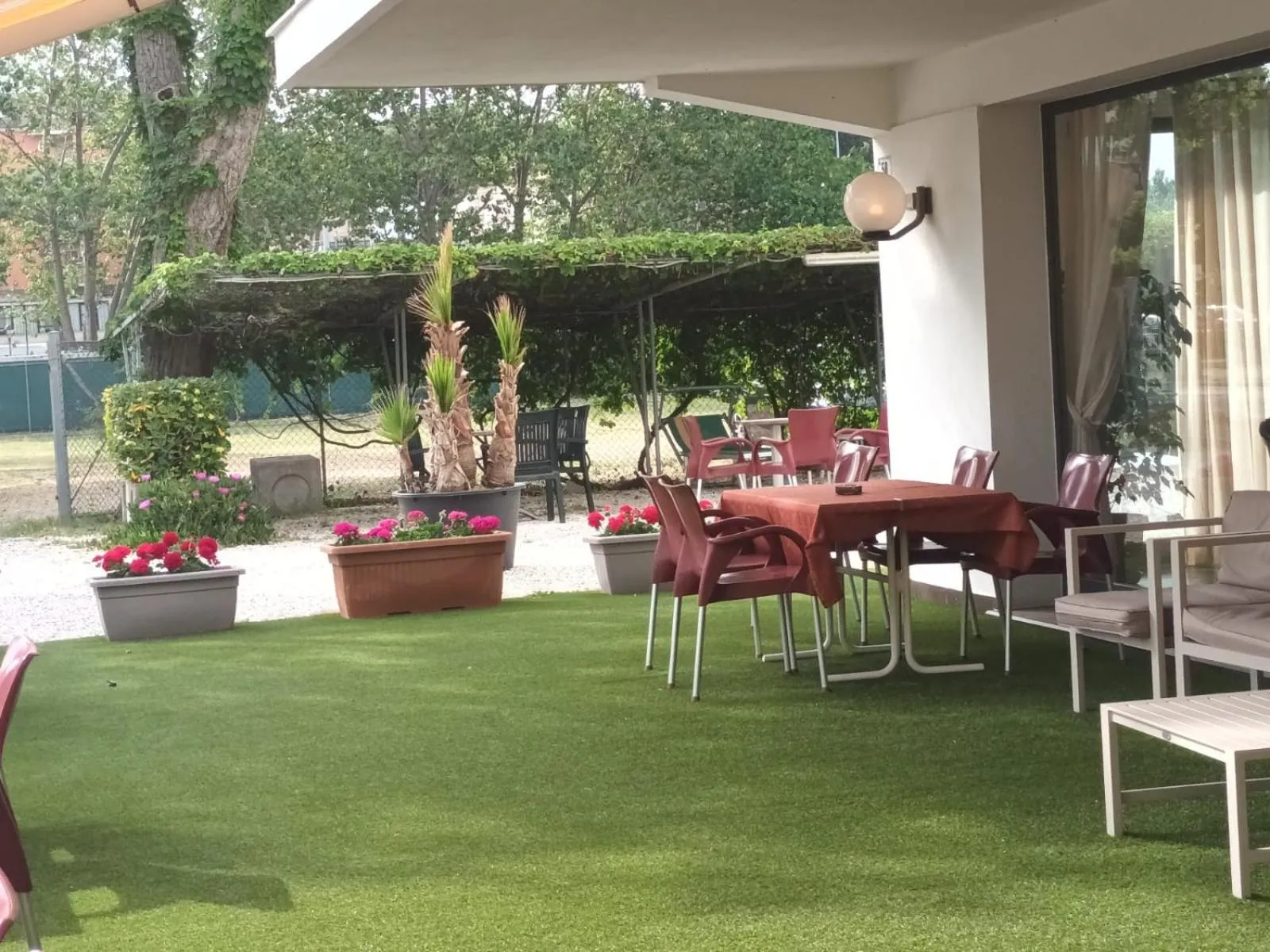 Property building in Hotel Bologna