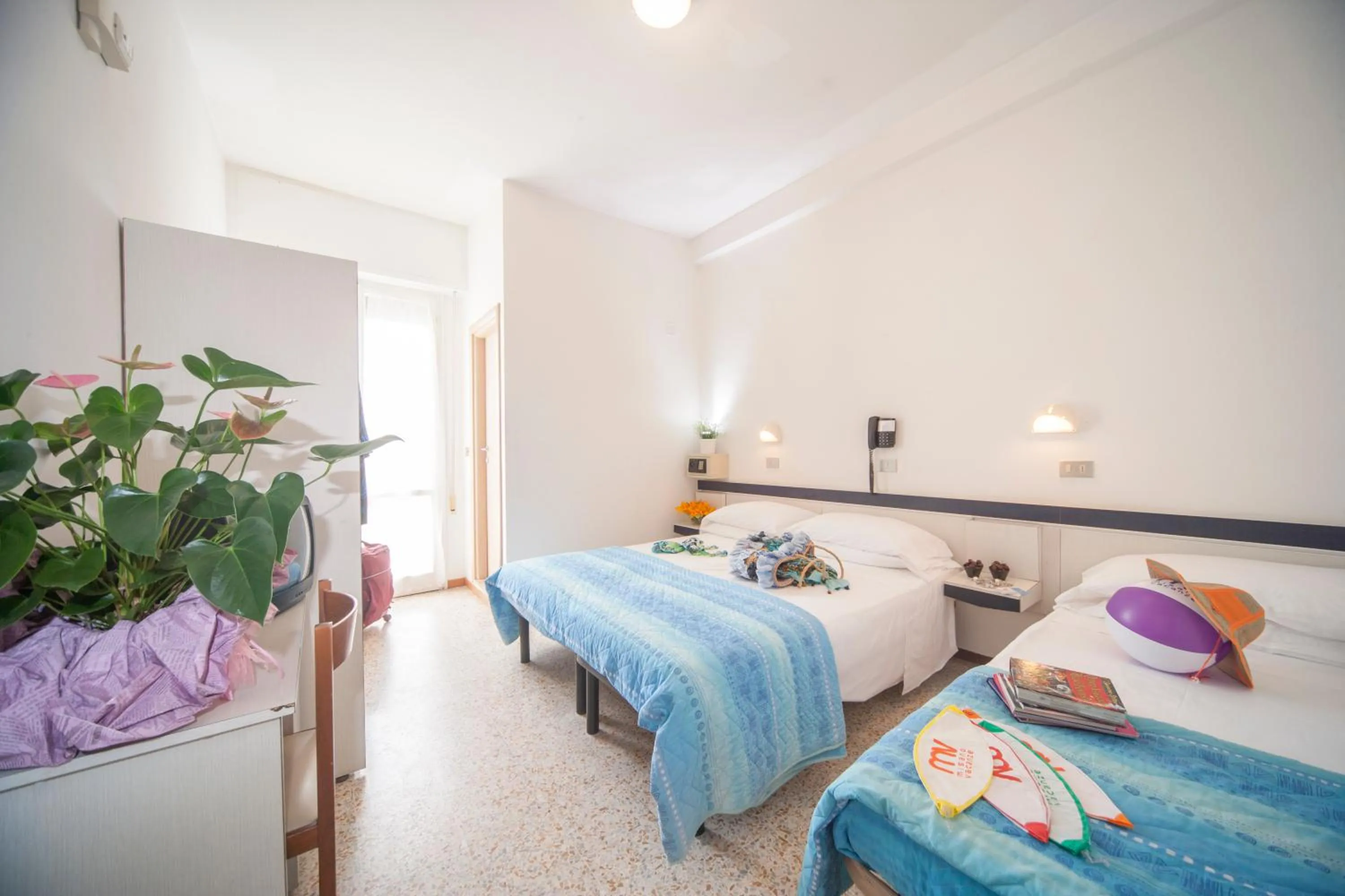 Photo of the whole room, Bed in Hotel Bologna