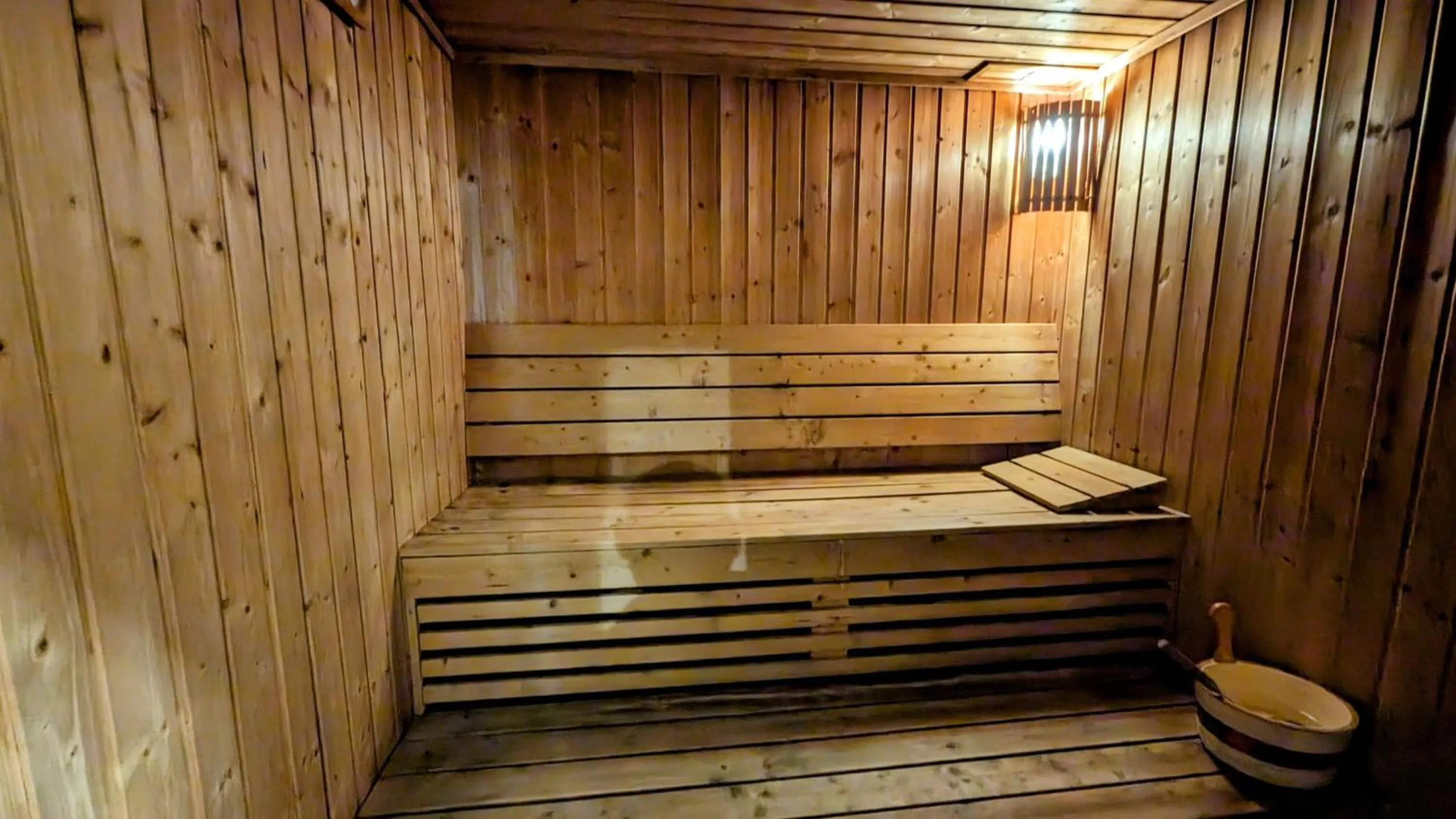 Sauna in City Tower Hotel