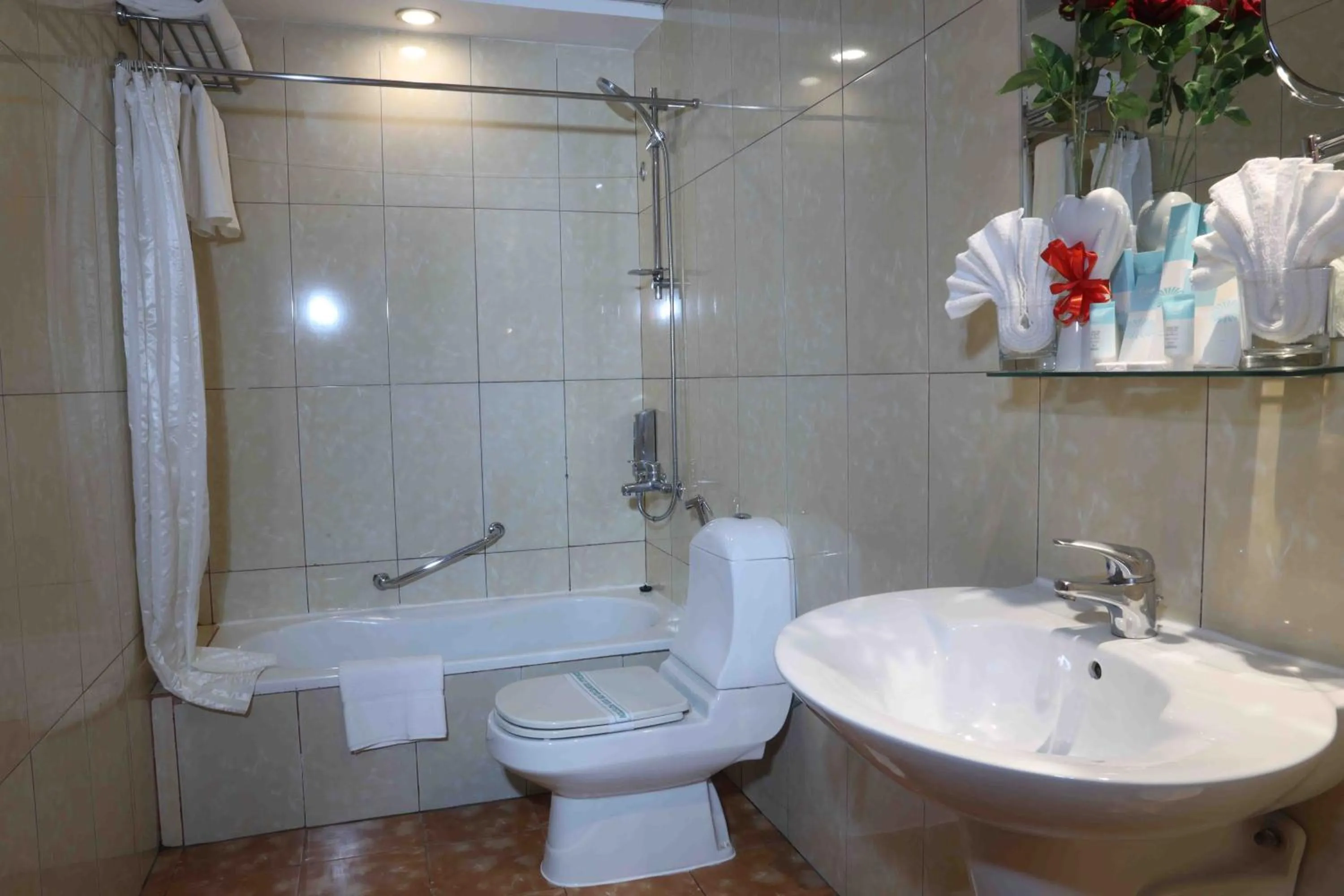 Shower in City Tower Hotel