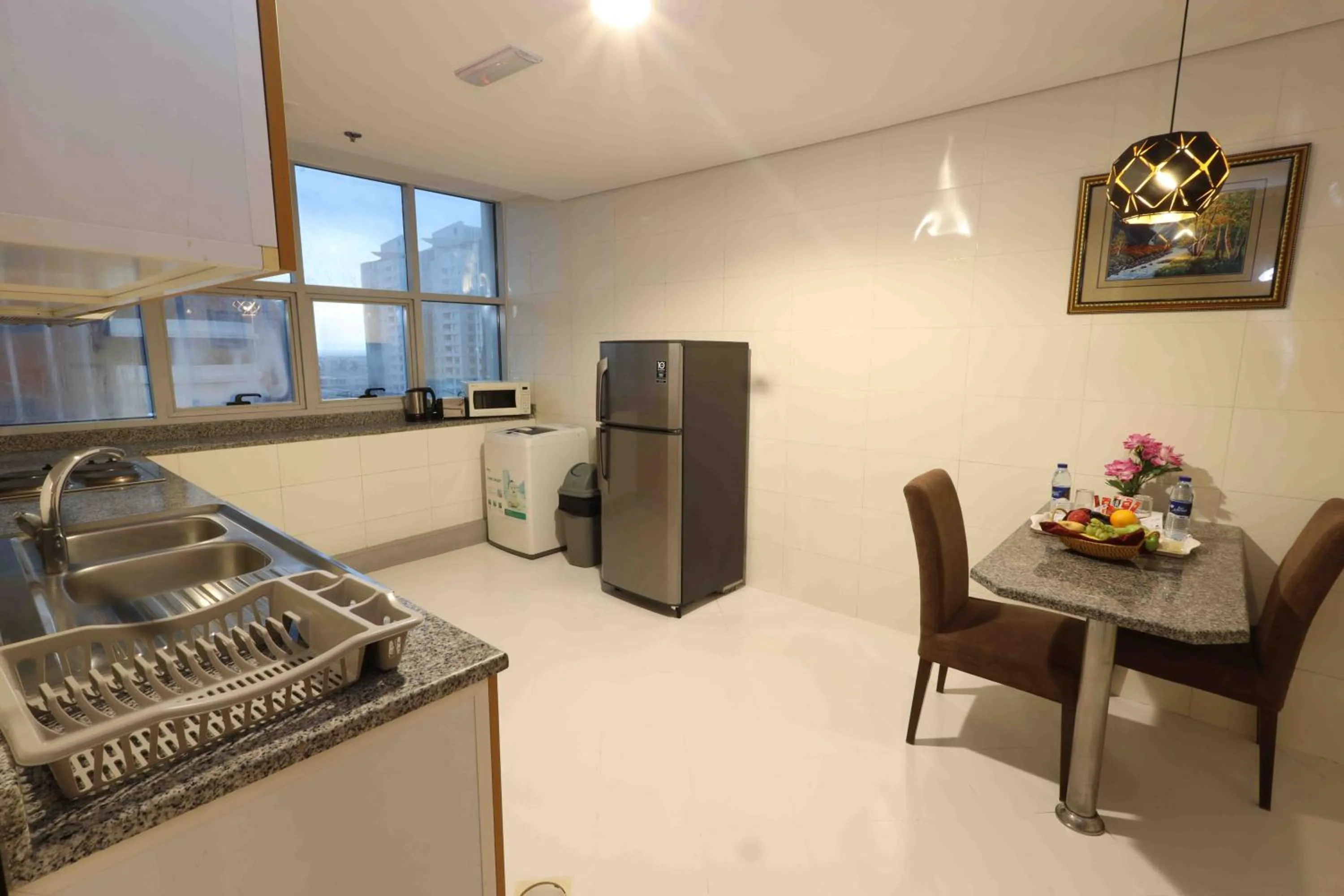 microwave in City Tower Hotel