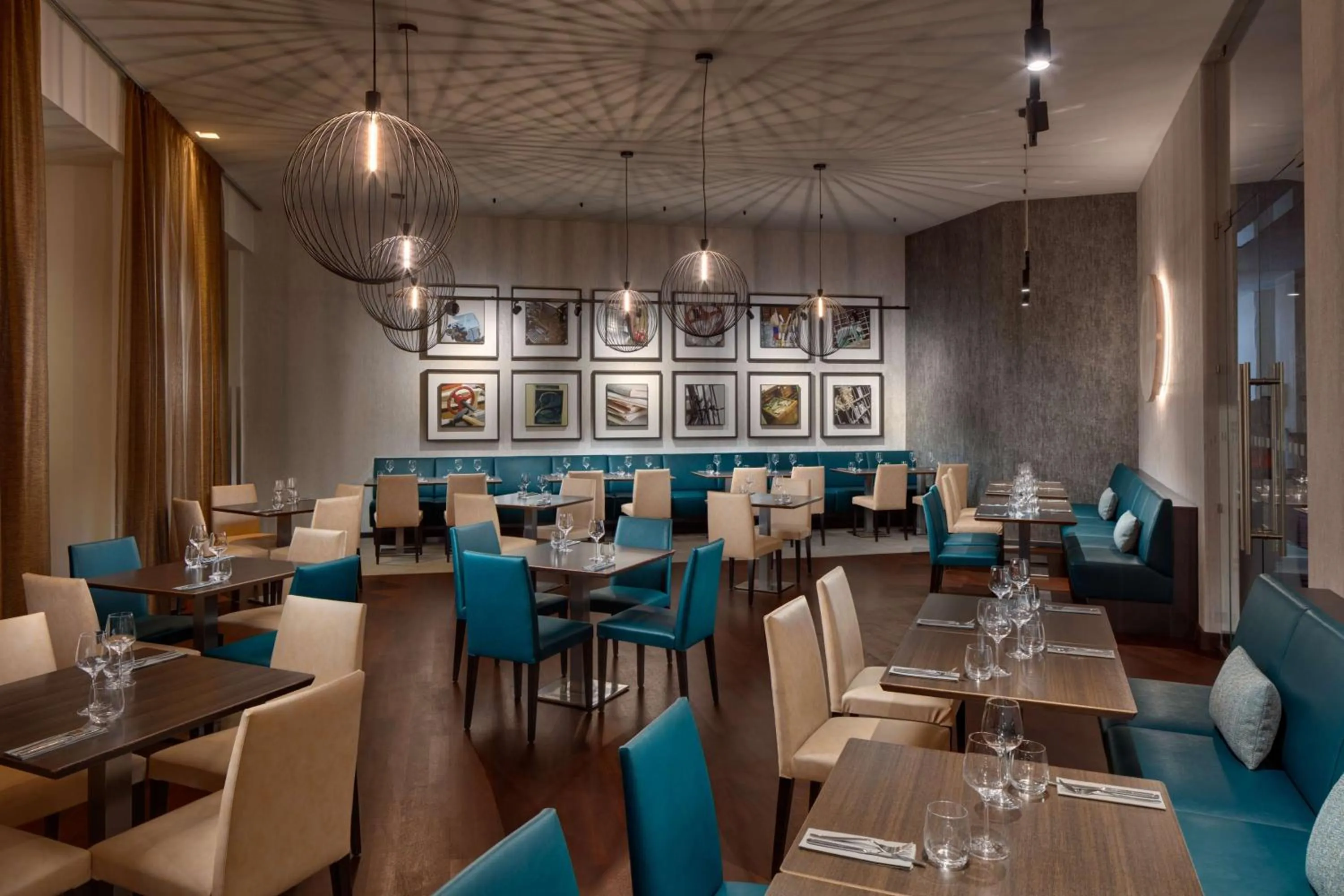 Restaurant/places to eat in Hermitage Hotel Prague