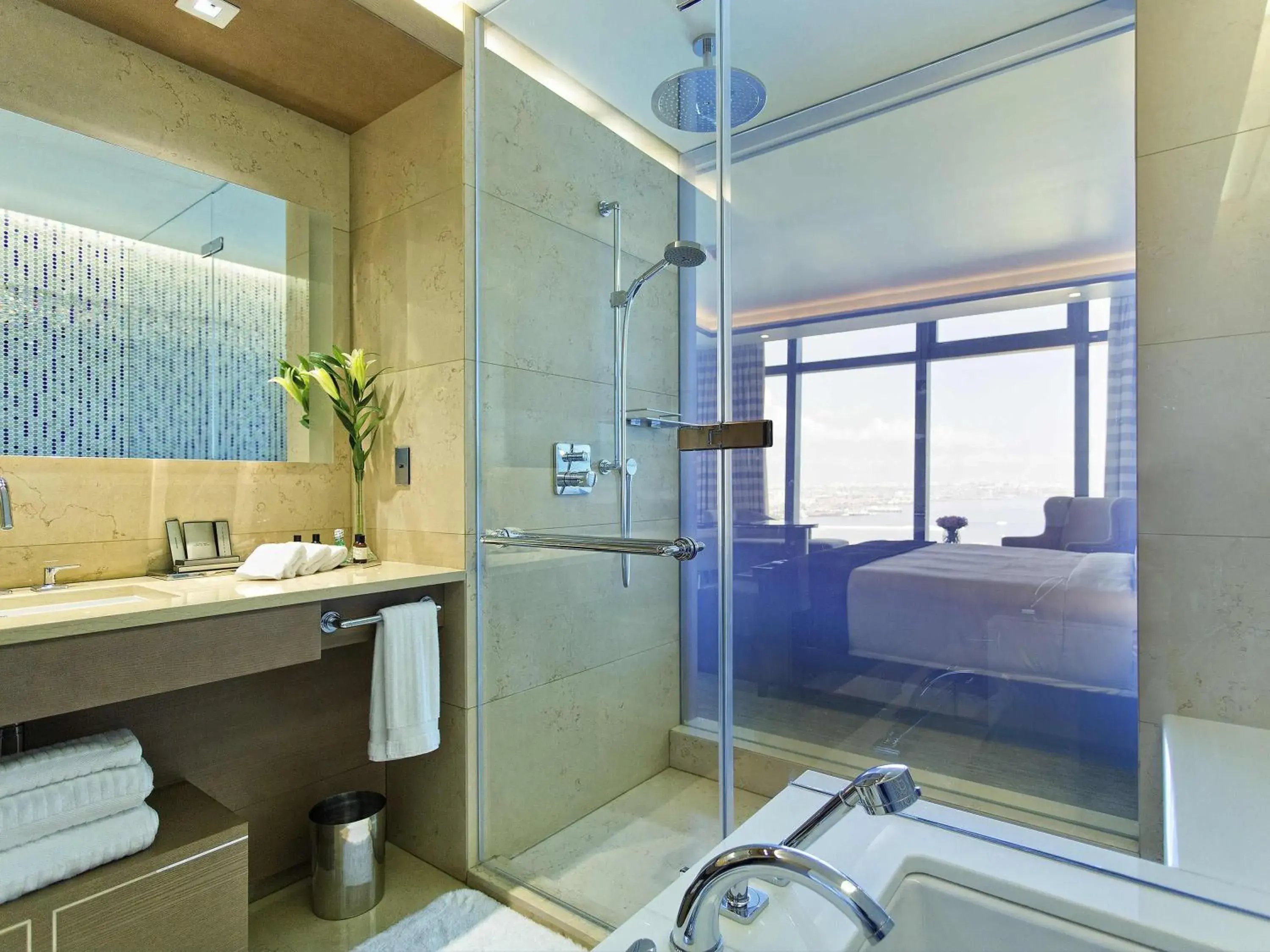 Bedroom in Fairmont Baku, Flame Towers Bedroom in Fairmont Baku, Flame Towers