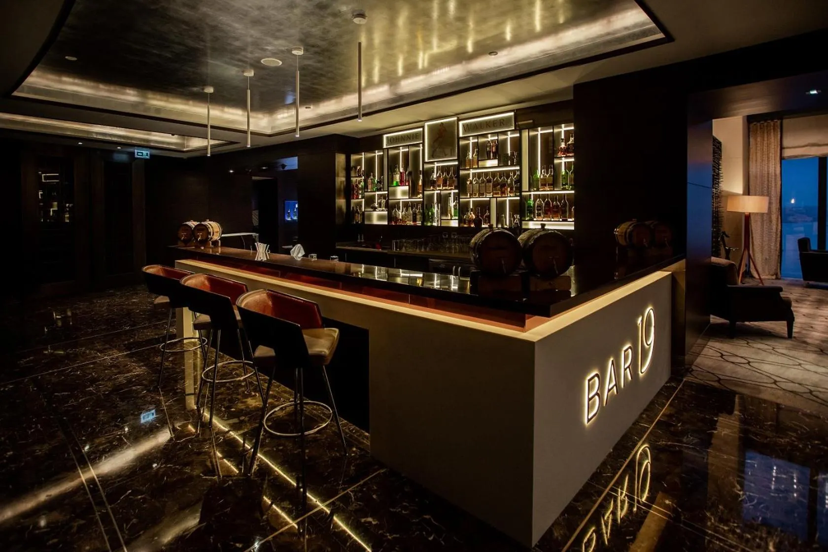 Restaurant/places to eat in Fairmont Baku, Flame Towers