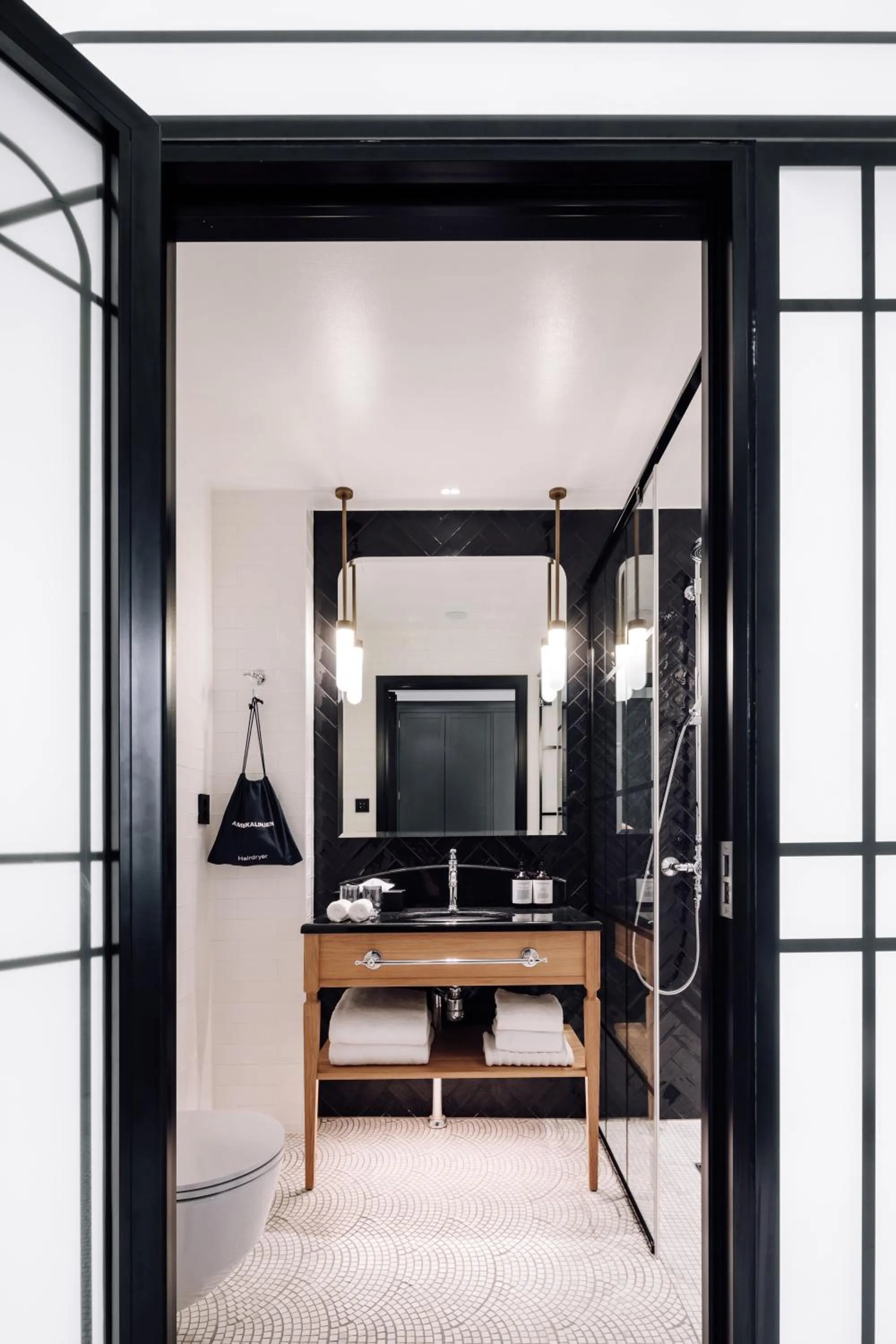 Bathroom in Amerikalinjen