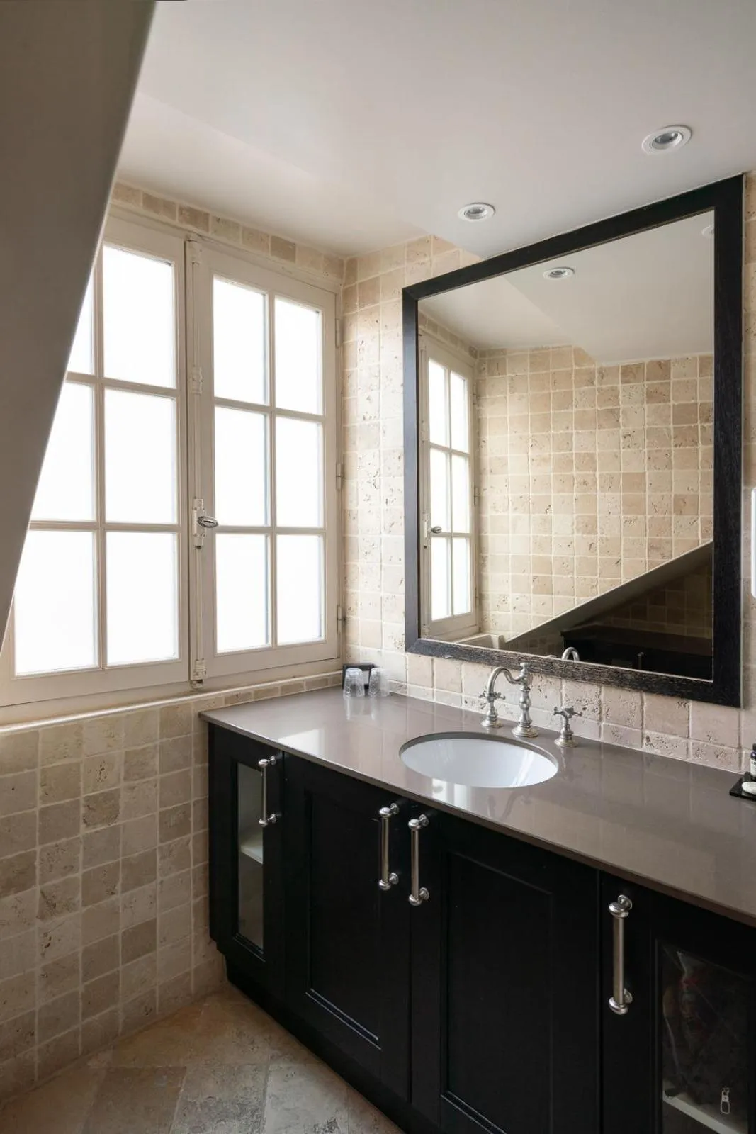 Bathroom in Hotel Saint-Louis Marais