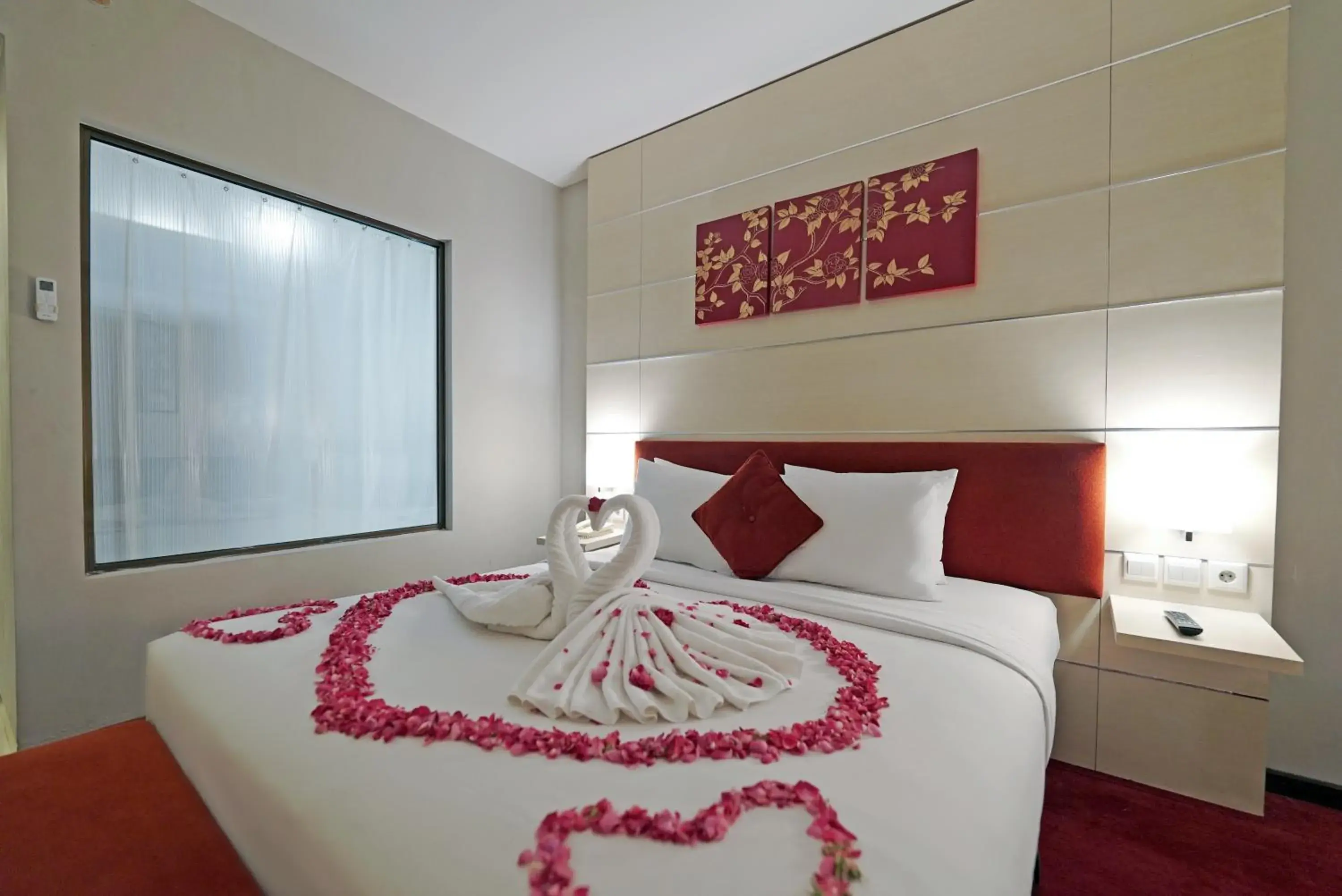 Bed in Tjokro Hotel Klaten Bed in Tjokro Hotel Klaten