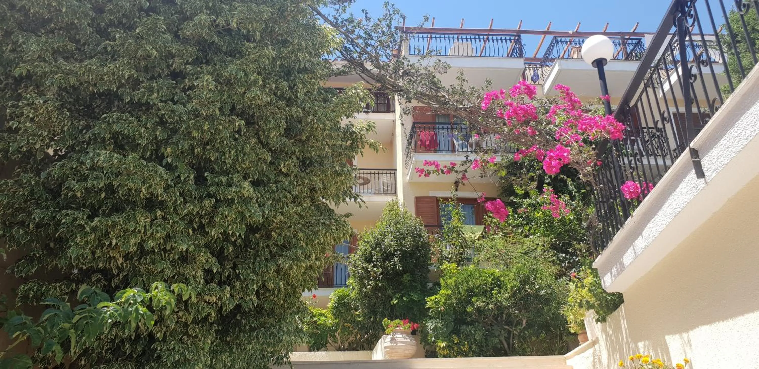 Facade/entrance in Europe Hotel