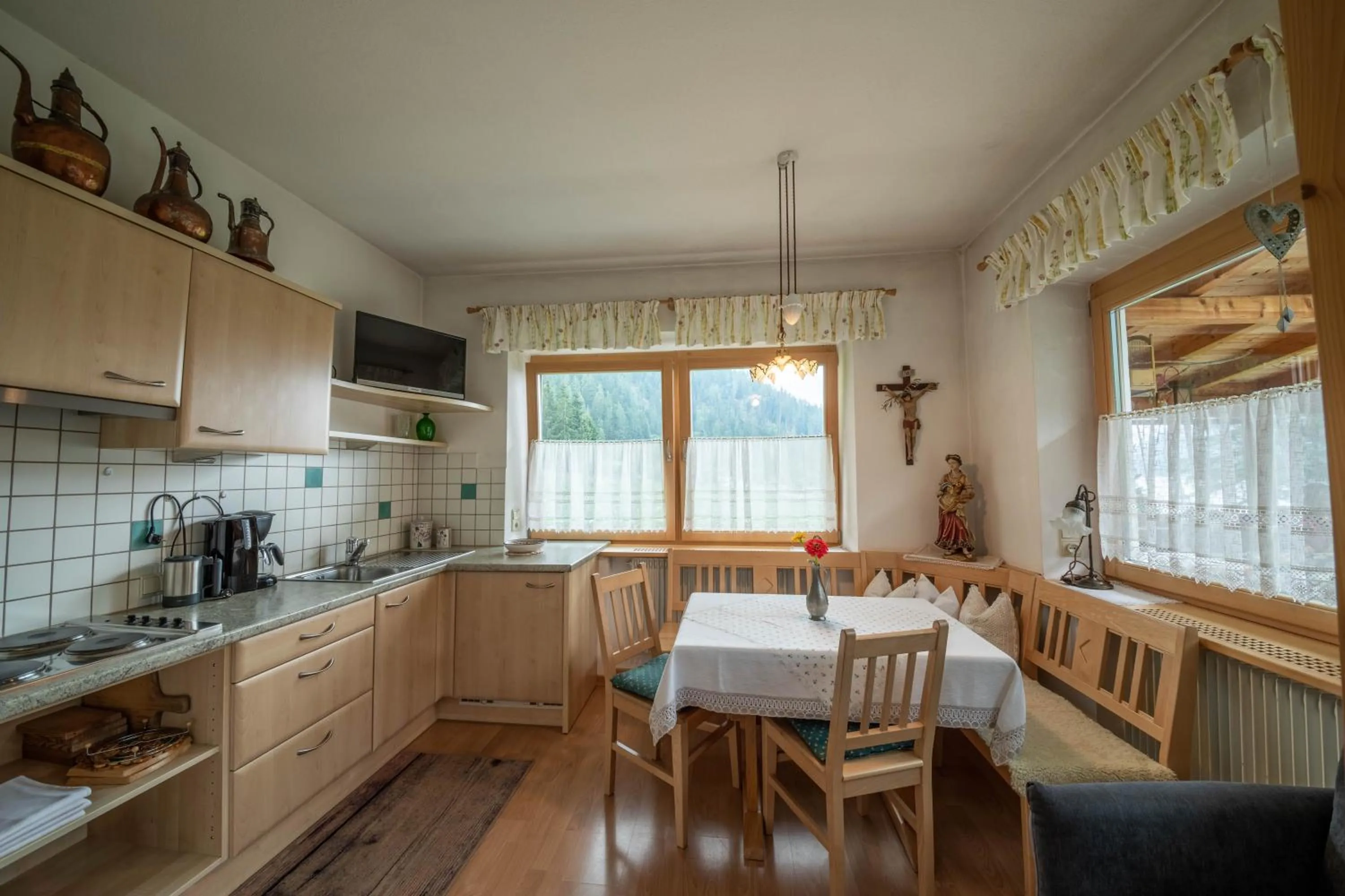 Dining area in Haus Adlerhorst