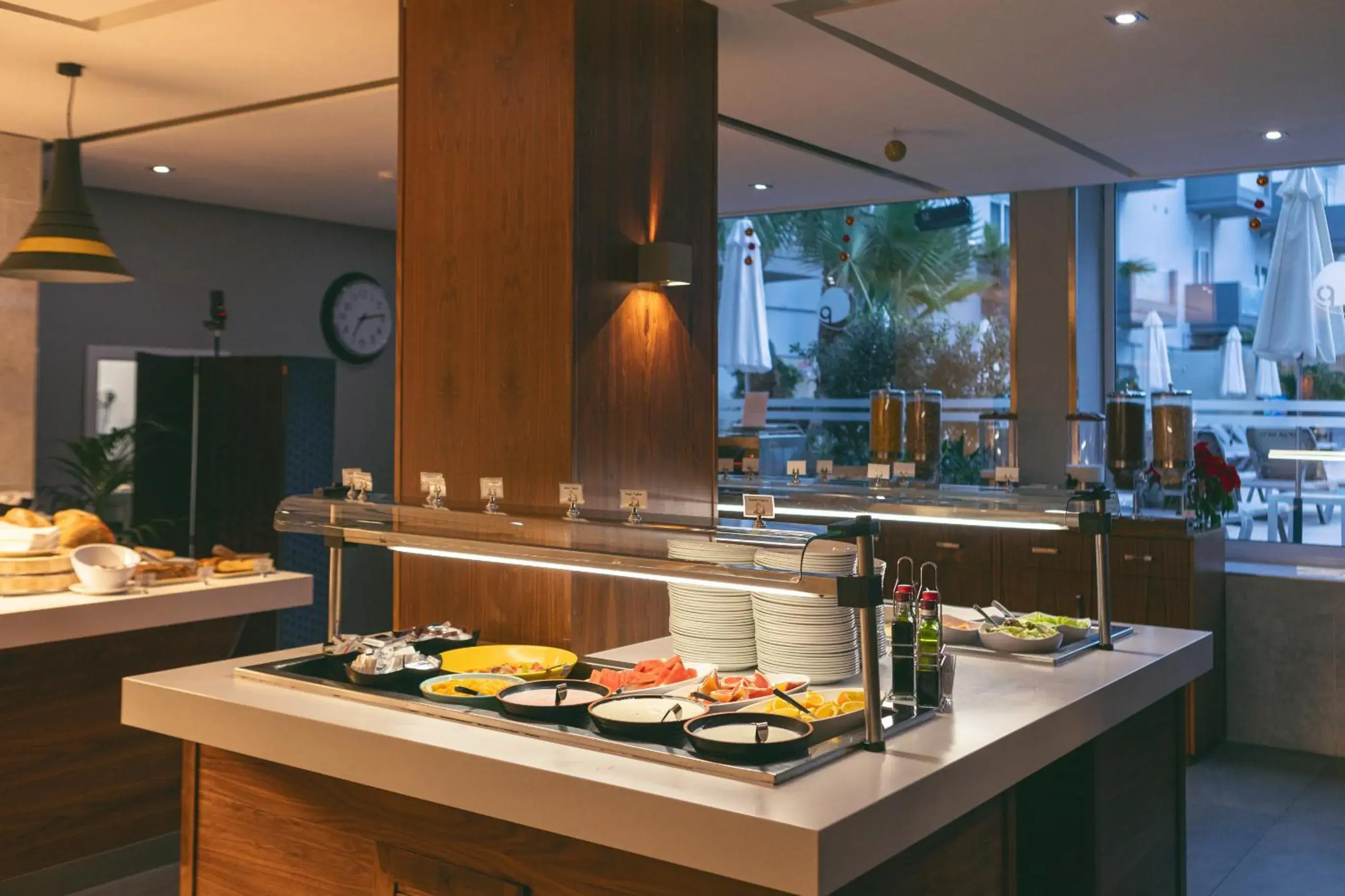 Restaurant/places to eat in Pebbles Resort Restaurant/places to eat in Pebbles Resort