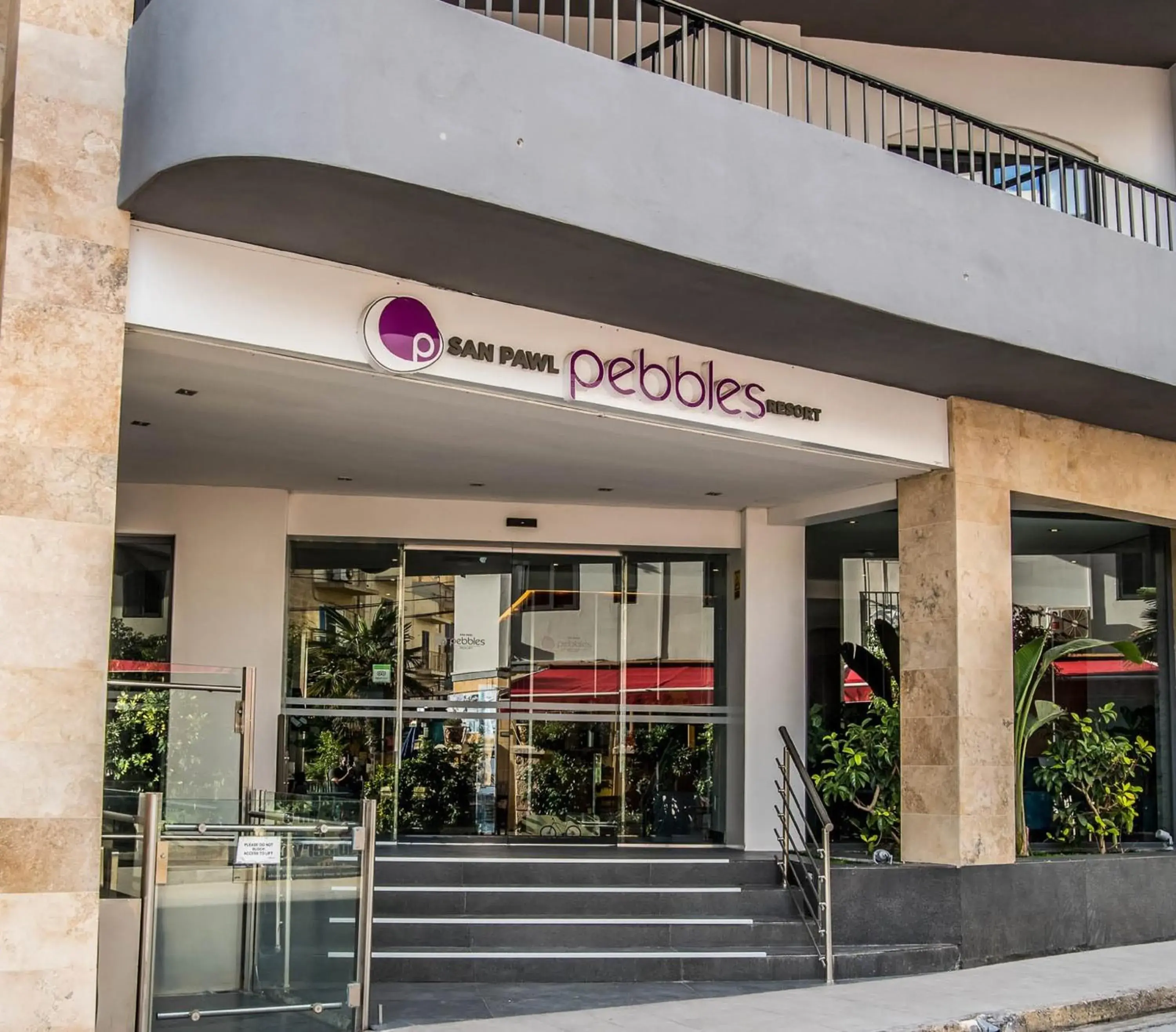 Facade/entrance in Pebbles Resort Facade/entrance in Pebbles Resort
