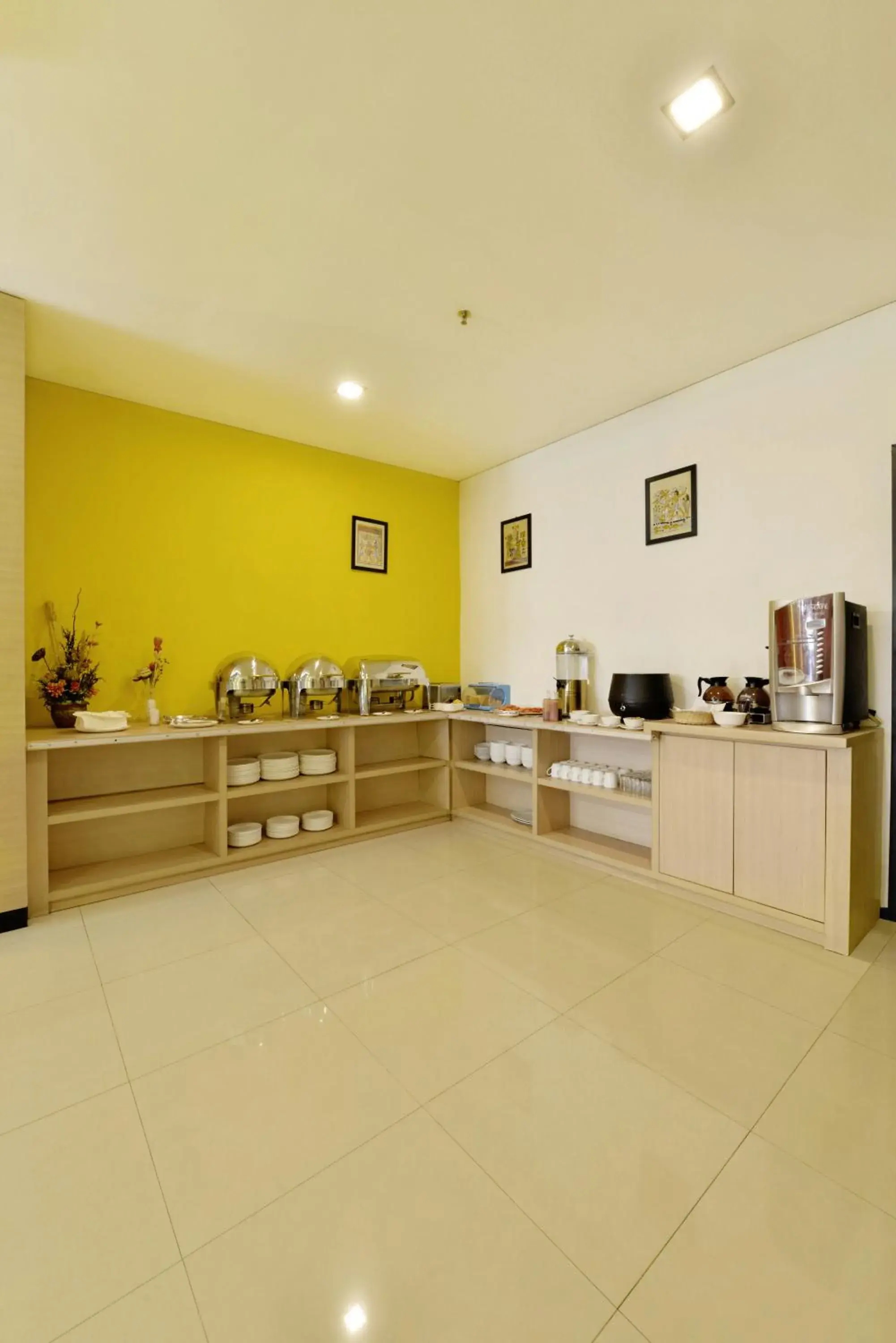 Restaurant/places to eat in Zodiak Paskal by KAGUM Hotels Restaurant/places to eat in Zodiak Paskal by KAGUM Hotels