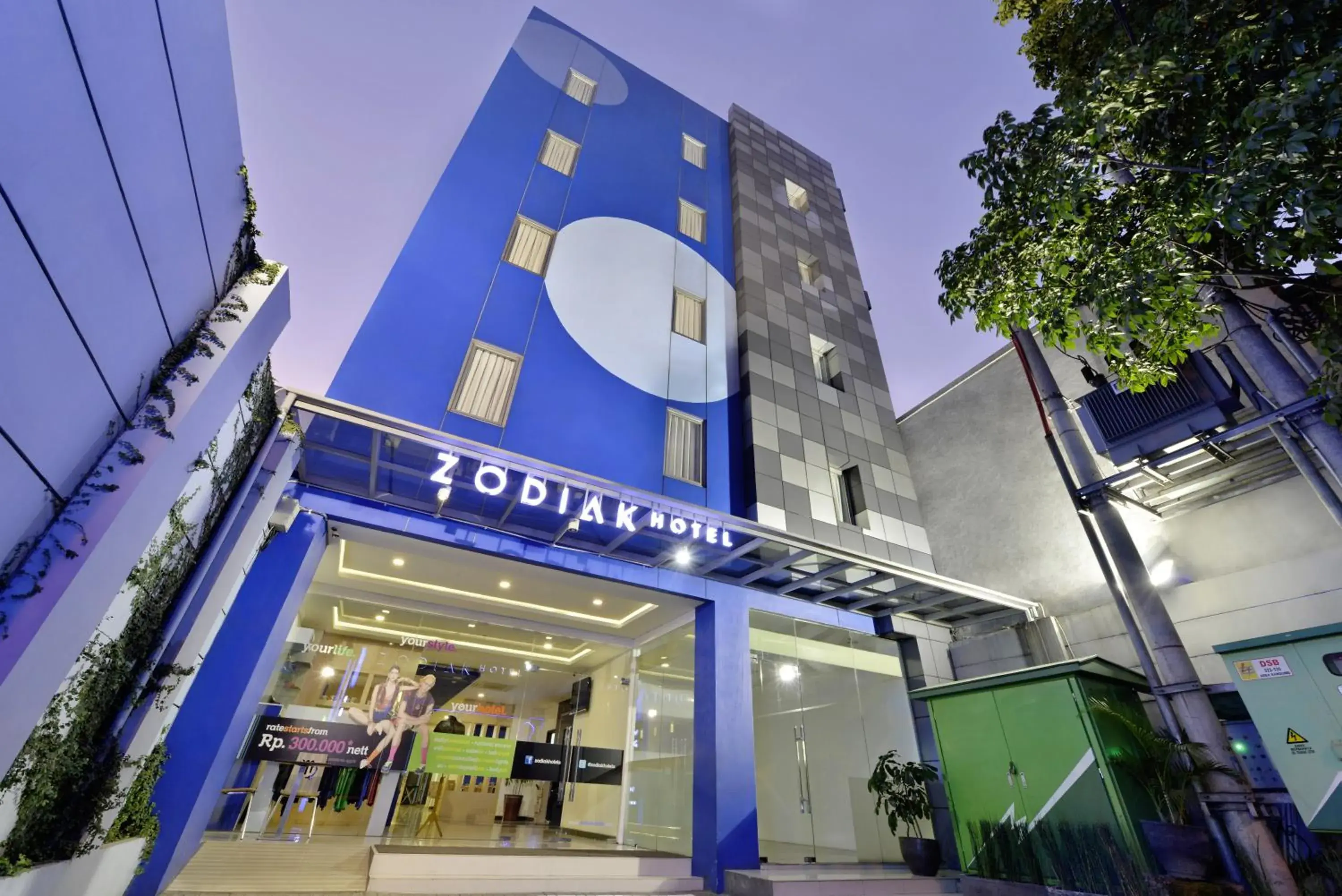 Property building in Zodiak Paskal by KAGUM Hotels Property building in Zodiak Paskal by KAGUM Hotels