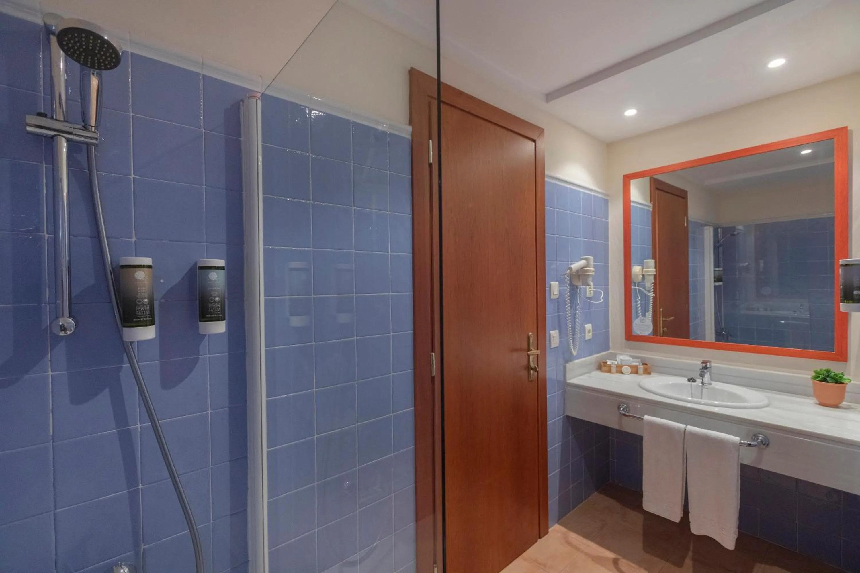 Bathroom in HM Mar Blau