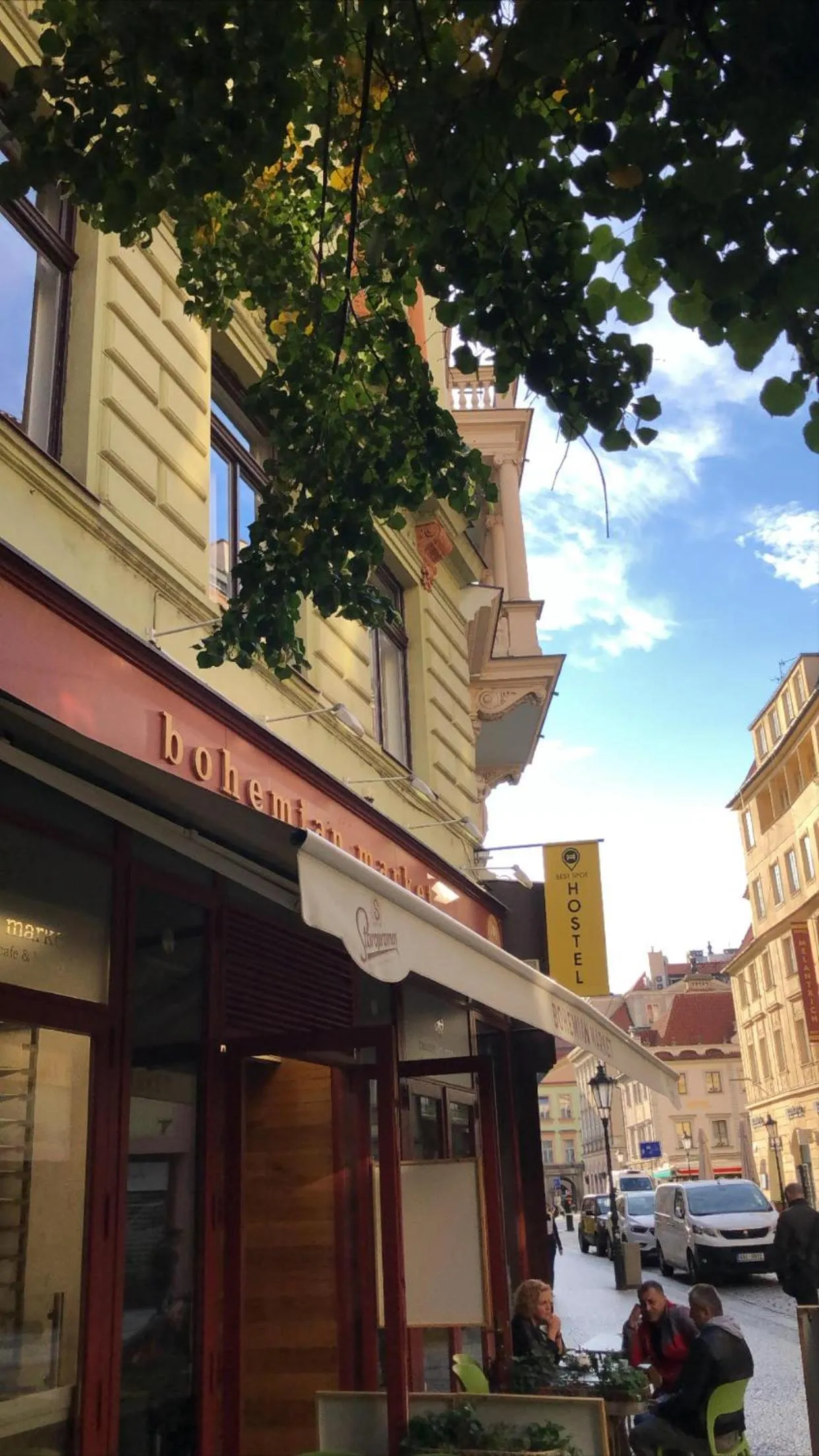 Facade/entrance in Best Spot Hostel