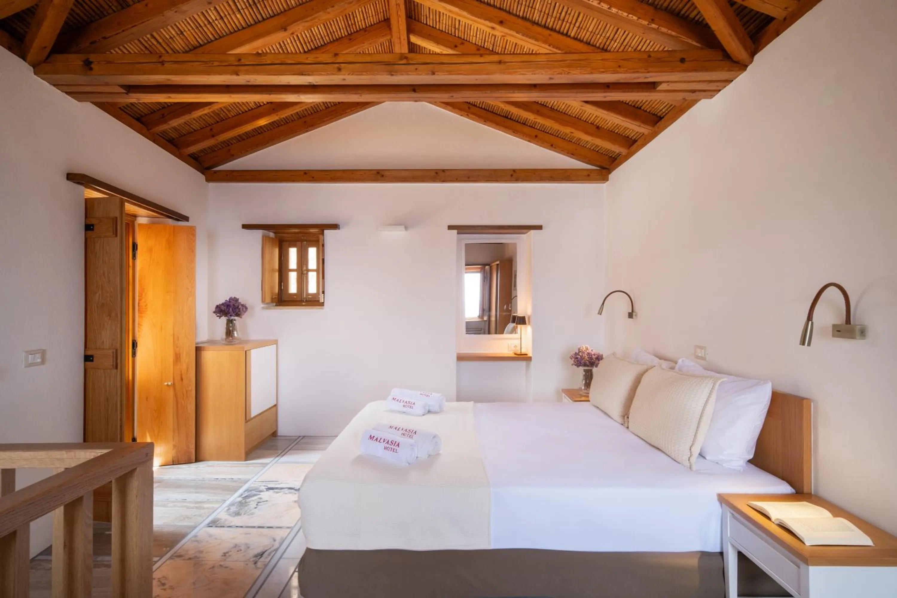 Bed in Bastione Malvasia Hotel (ex New Malvasia)