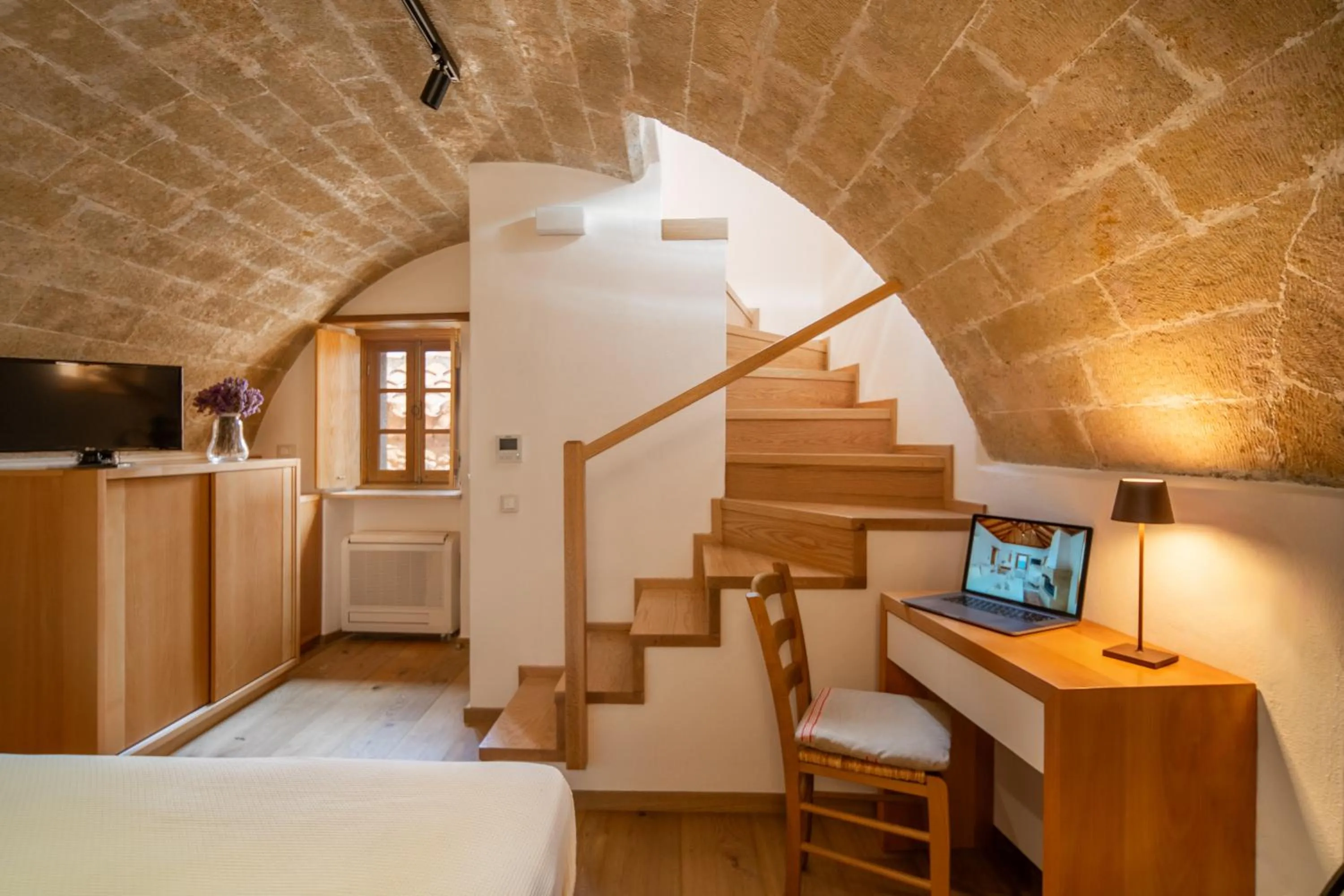 Bedroom, Bed in Bastione Malvasia Hotel (ex New Malvasia)