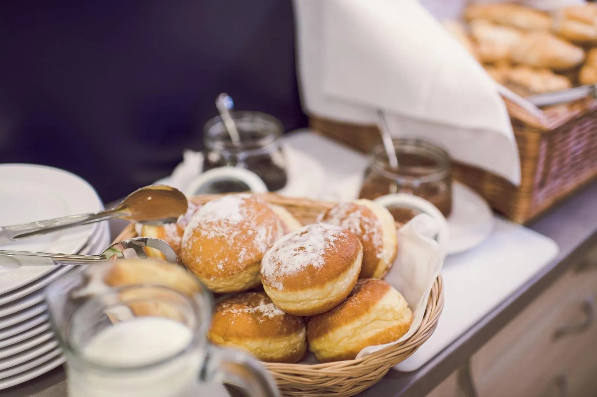 Buffet breakfast in Kings Residence