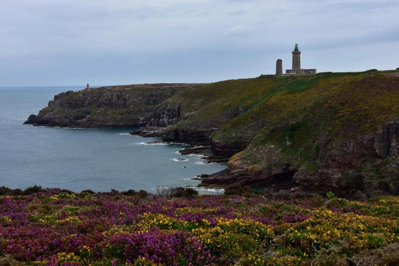 Off site in La Fontaine de Resnel