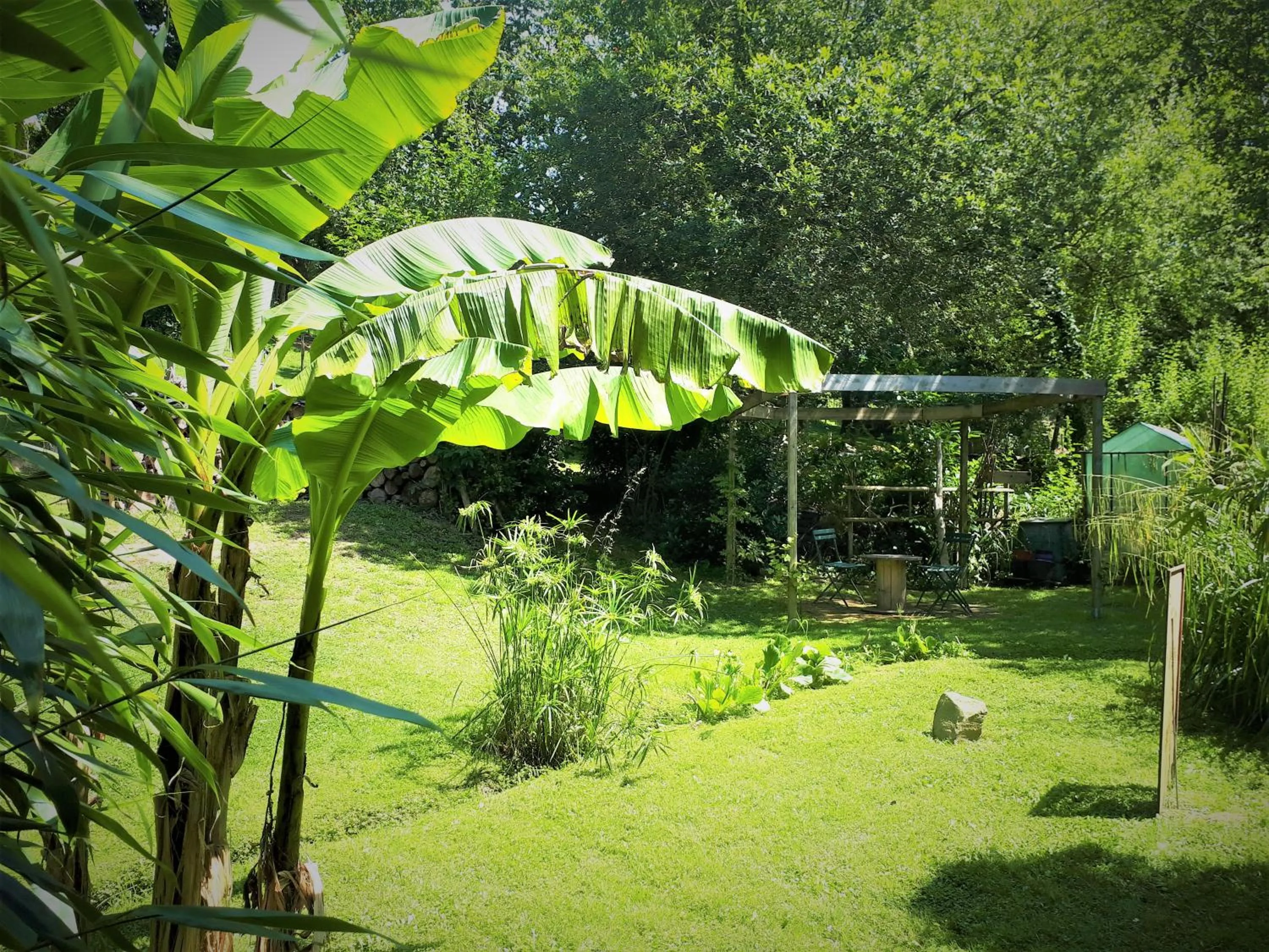 Garden in La Fontaine de Resnel