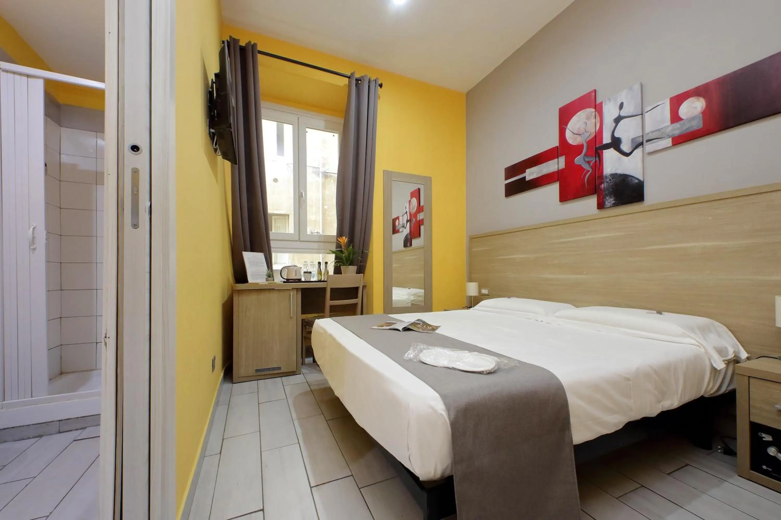 Bedroom, Bed in LHG Comfy Rooms