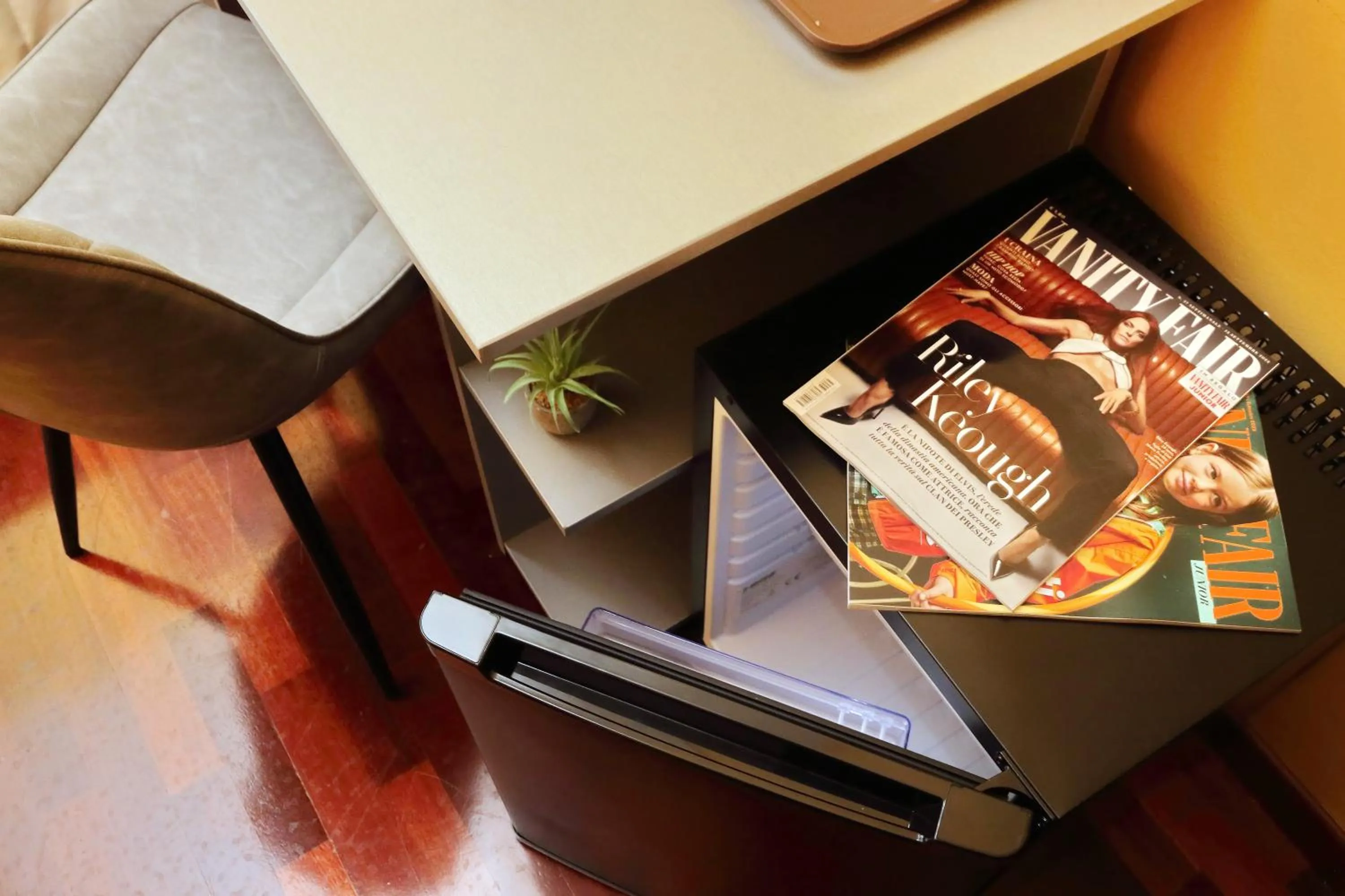 oven in LHG Comfy Rooms