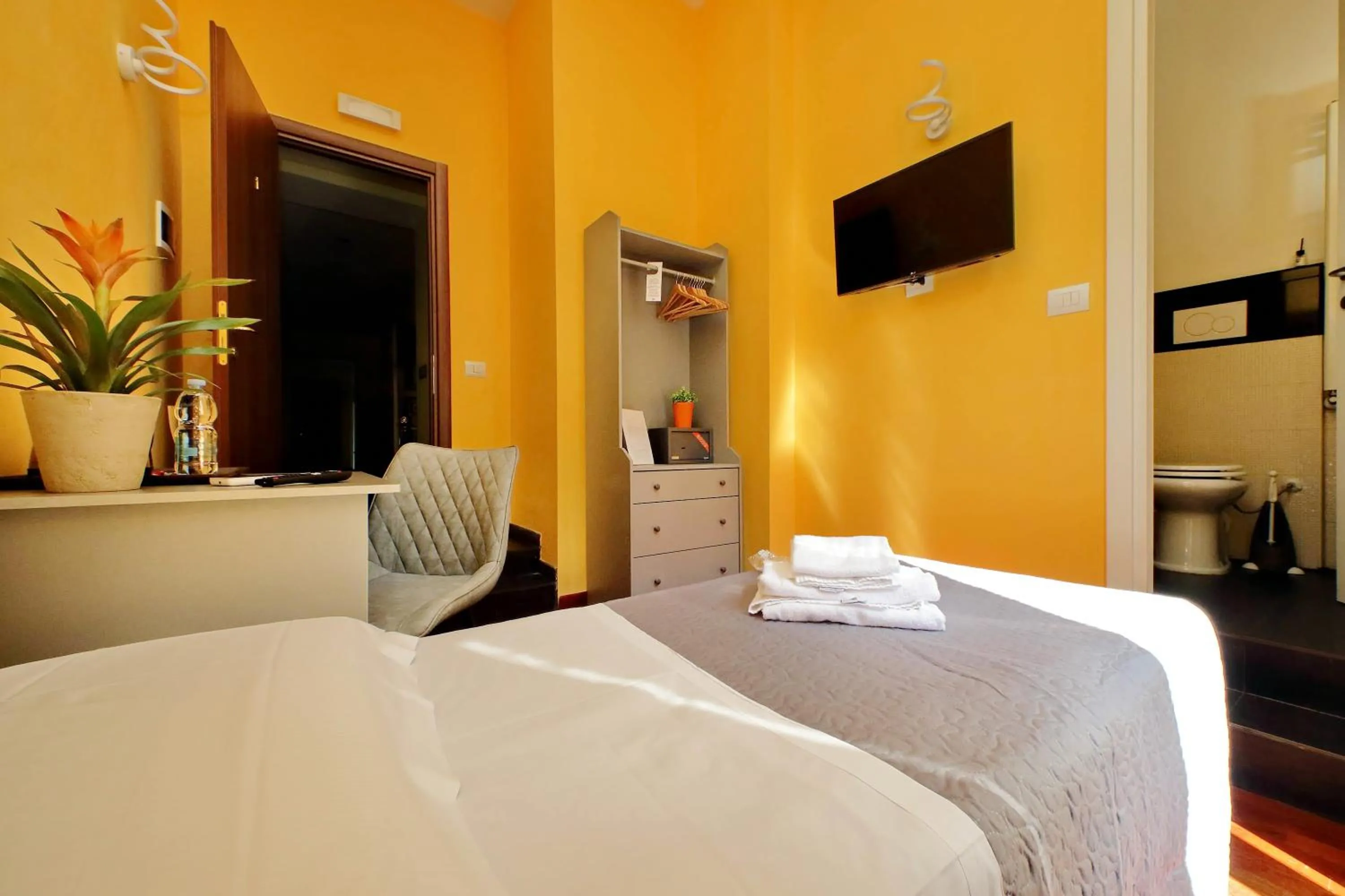 Bedroom, Bed in LHG Comfy Rooms