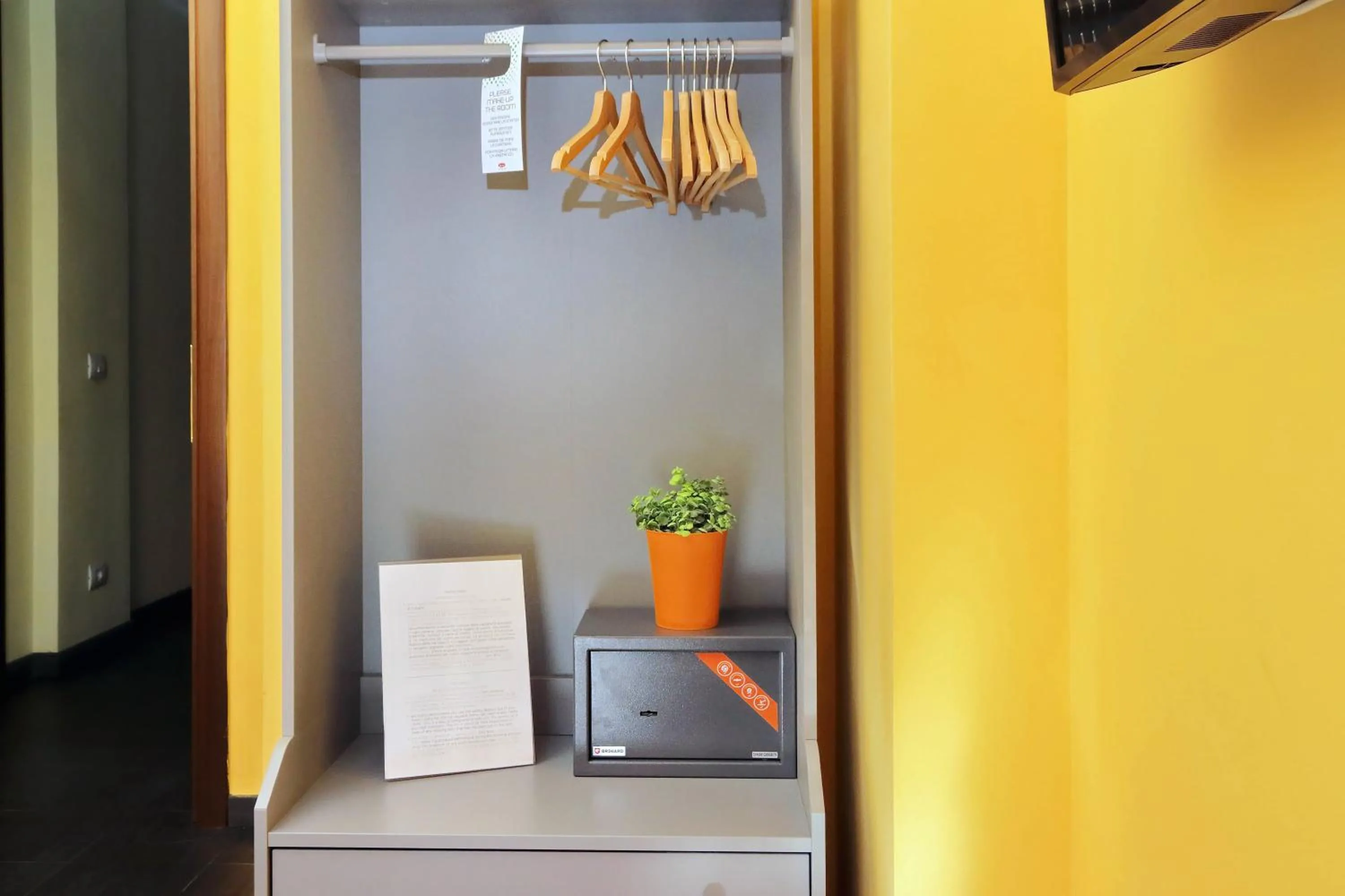 wardrobe in LHG Comfy Rooms