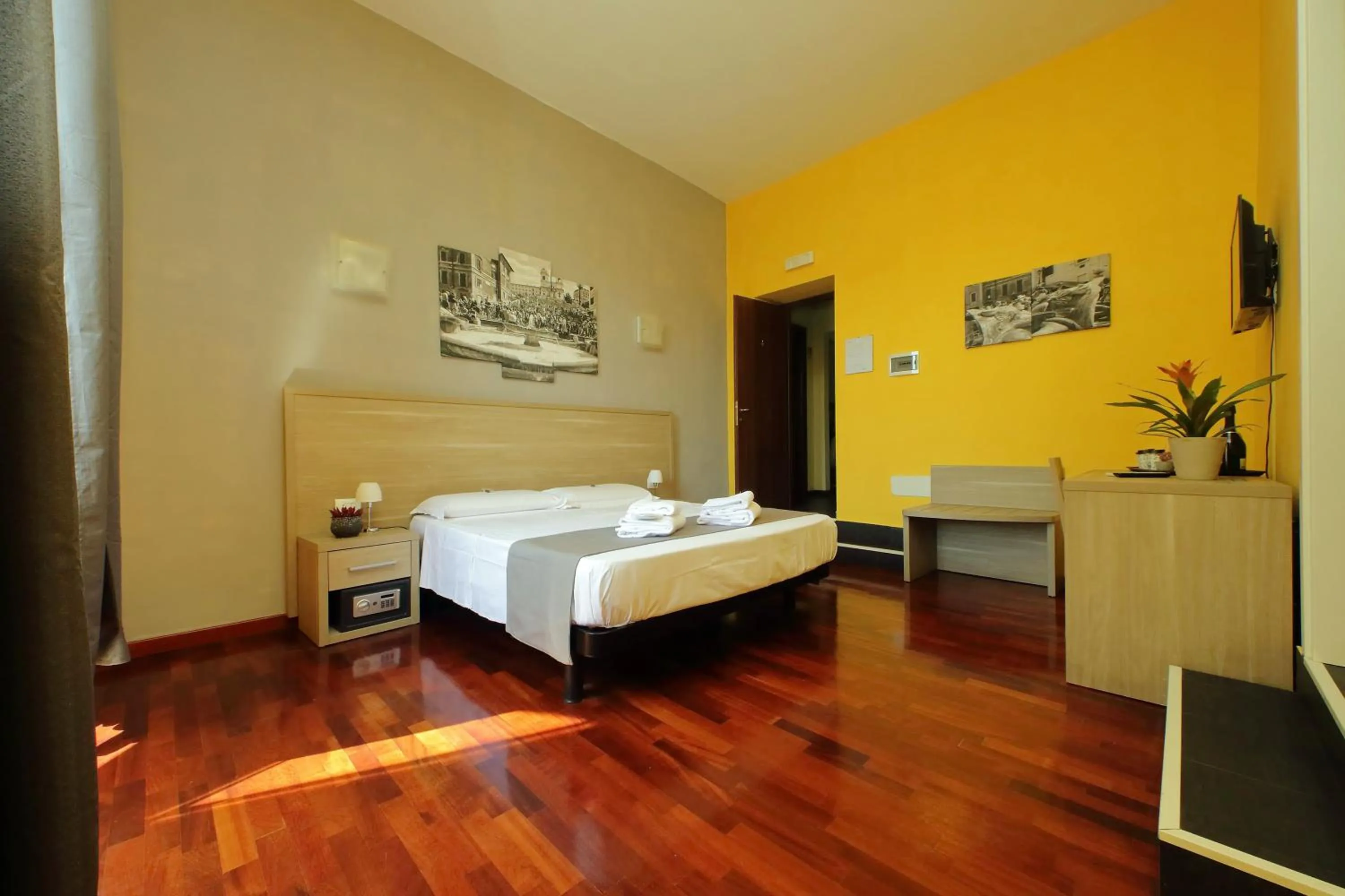 Bedroom, Bed in LHG Comfy Rooms