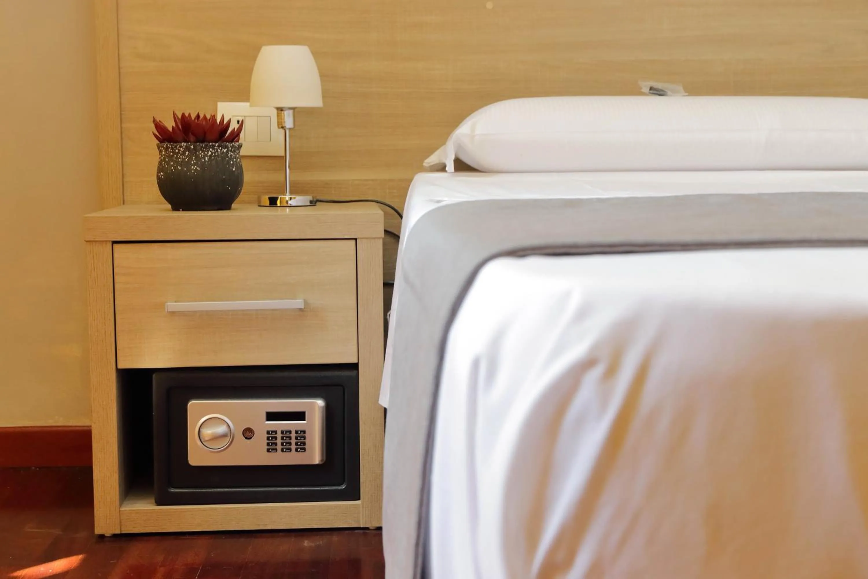 Decorative detail, Bed in LHG Comfy Rooms