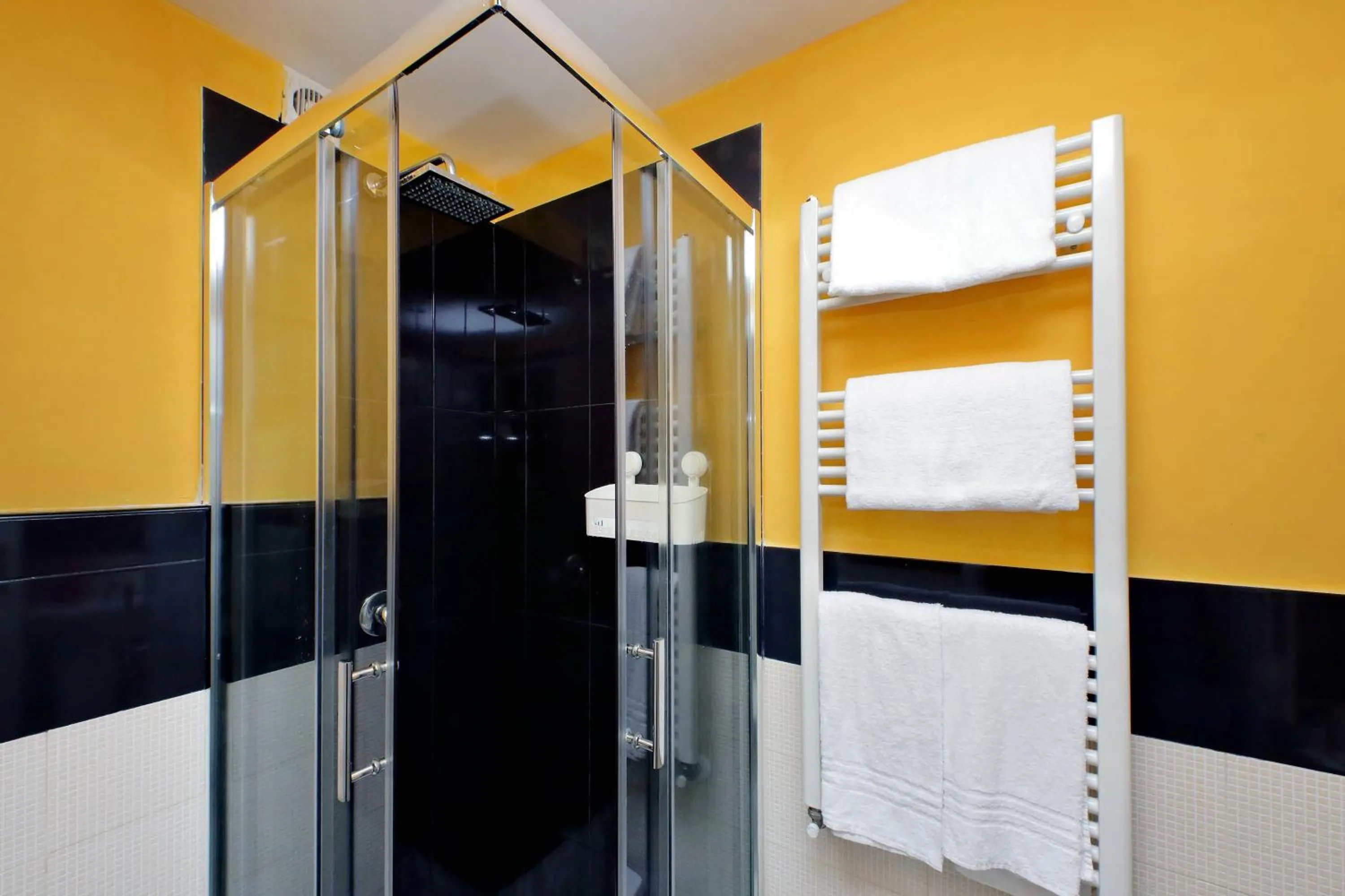 Shower in LHG Comfy Rooms